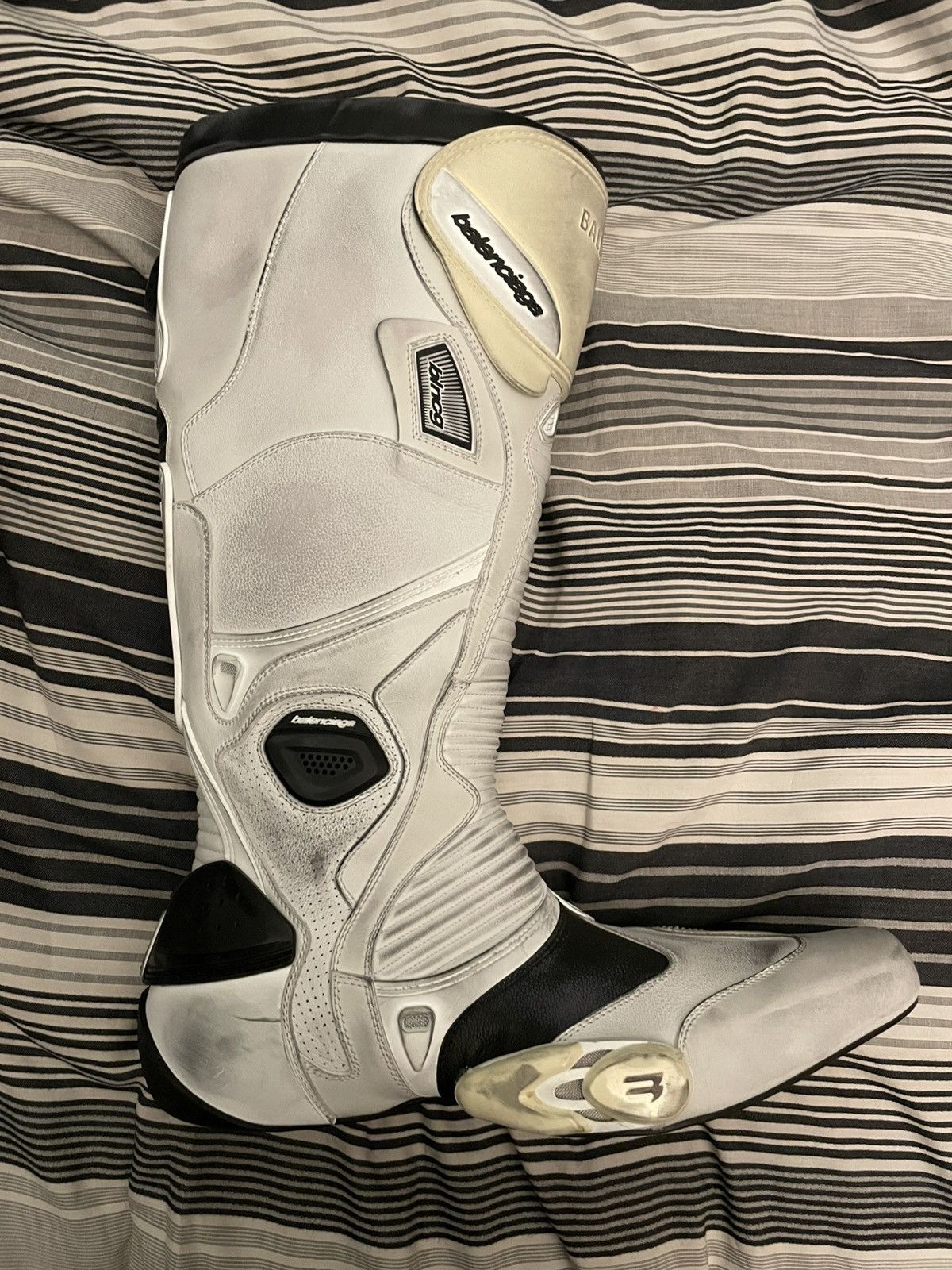 Balenciaga Winter 23 Balenciaga runway biker boots Size US 10 / EU 43 - 3 Thumbnail