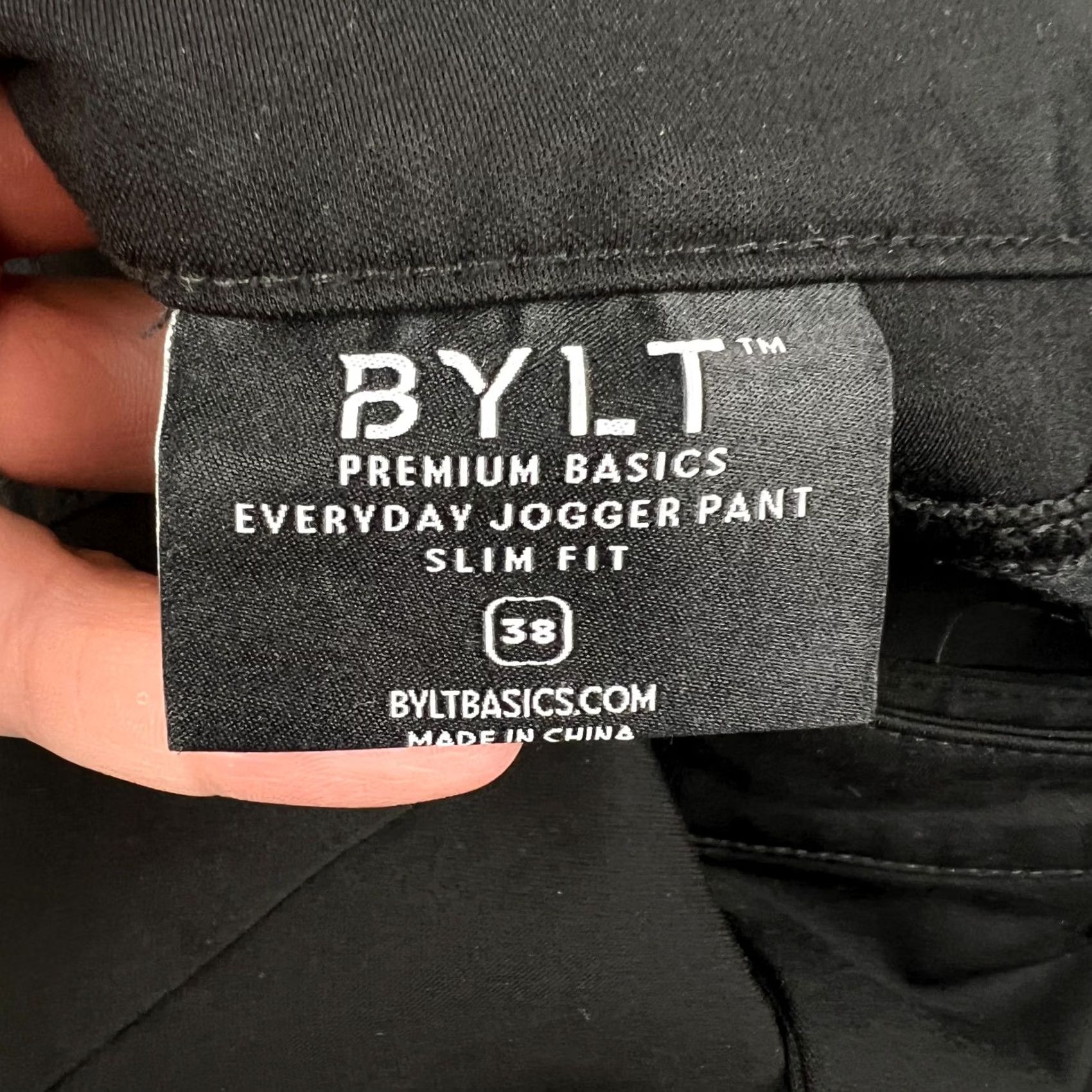 Vintage BYLT Everyday Jogger Pants Slim Fit Stretch Performance 38x28 Mens Black Golf Pants Slim Fit Stretch Mens 38 Black jogger pants Size US 38 / EU 54 - 3 Thumbnail