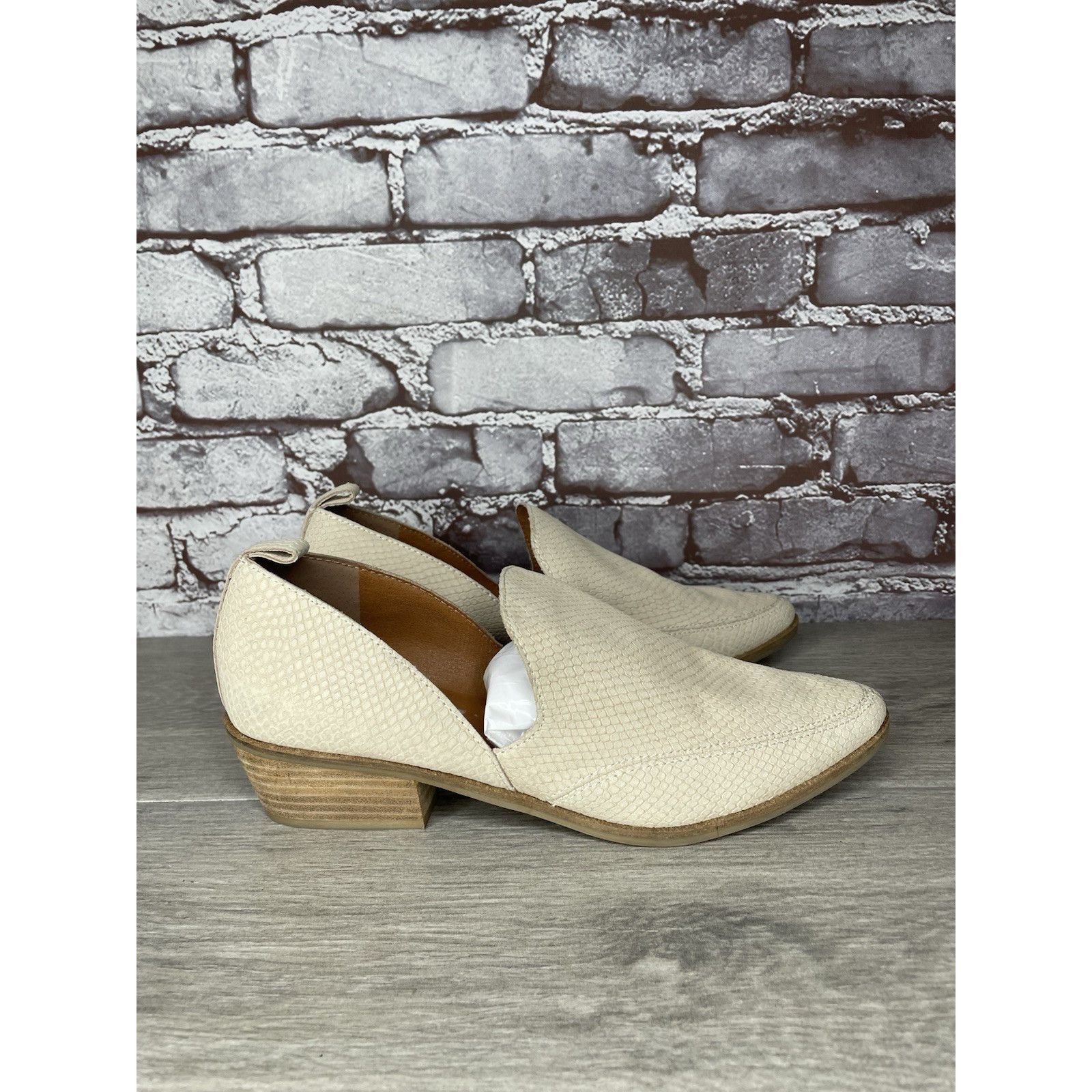 Lucky Brand Lucky Brand Mahzan Ivory Leather Lizard Print Loafer Heel Sh Size US 9.5 / IT 39.5 - 11 Thumbnail
