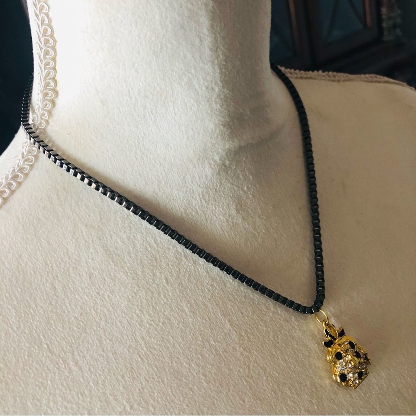 Jewelry Vintage enamel stone handbag pendant on chain necklace Size ONE SIZE - 5 Thumbnail