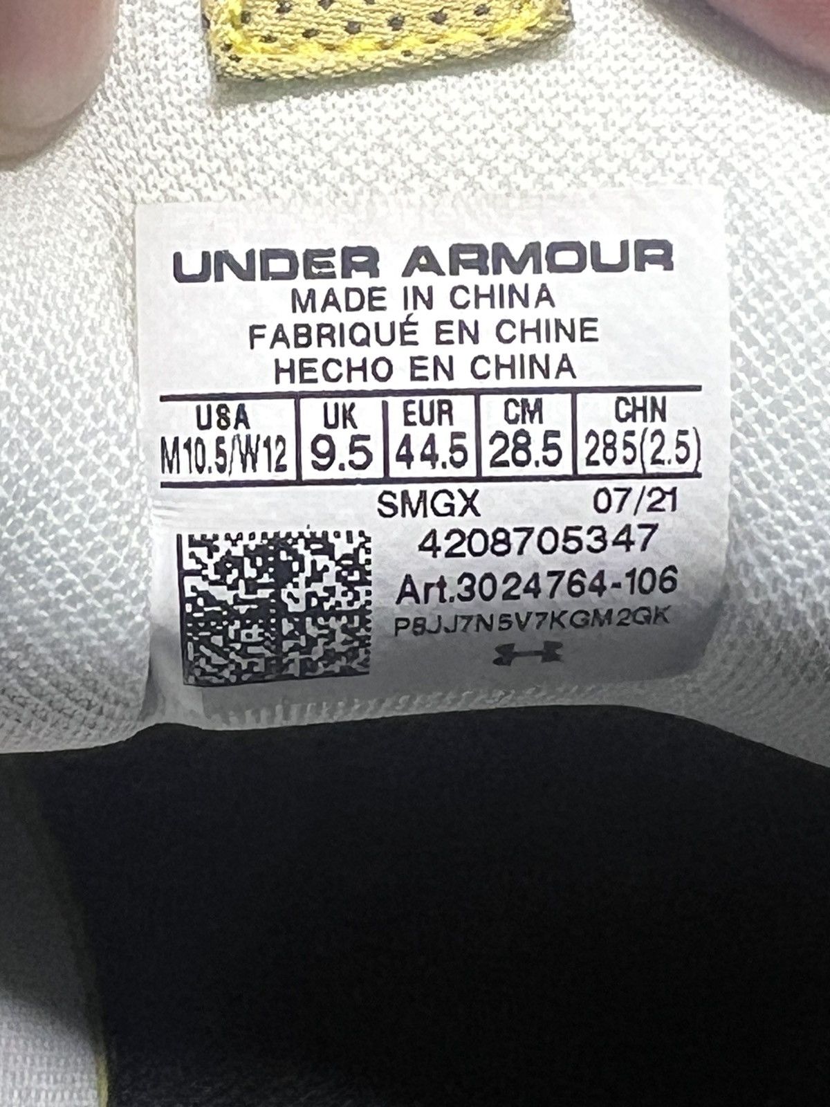 Under Armour 325 NM White Metallic Gold size 10.5 Size US 10.5 / EU 43-44 - 12 Thumbnail