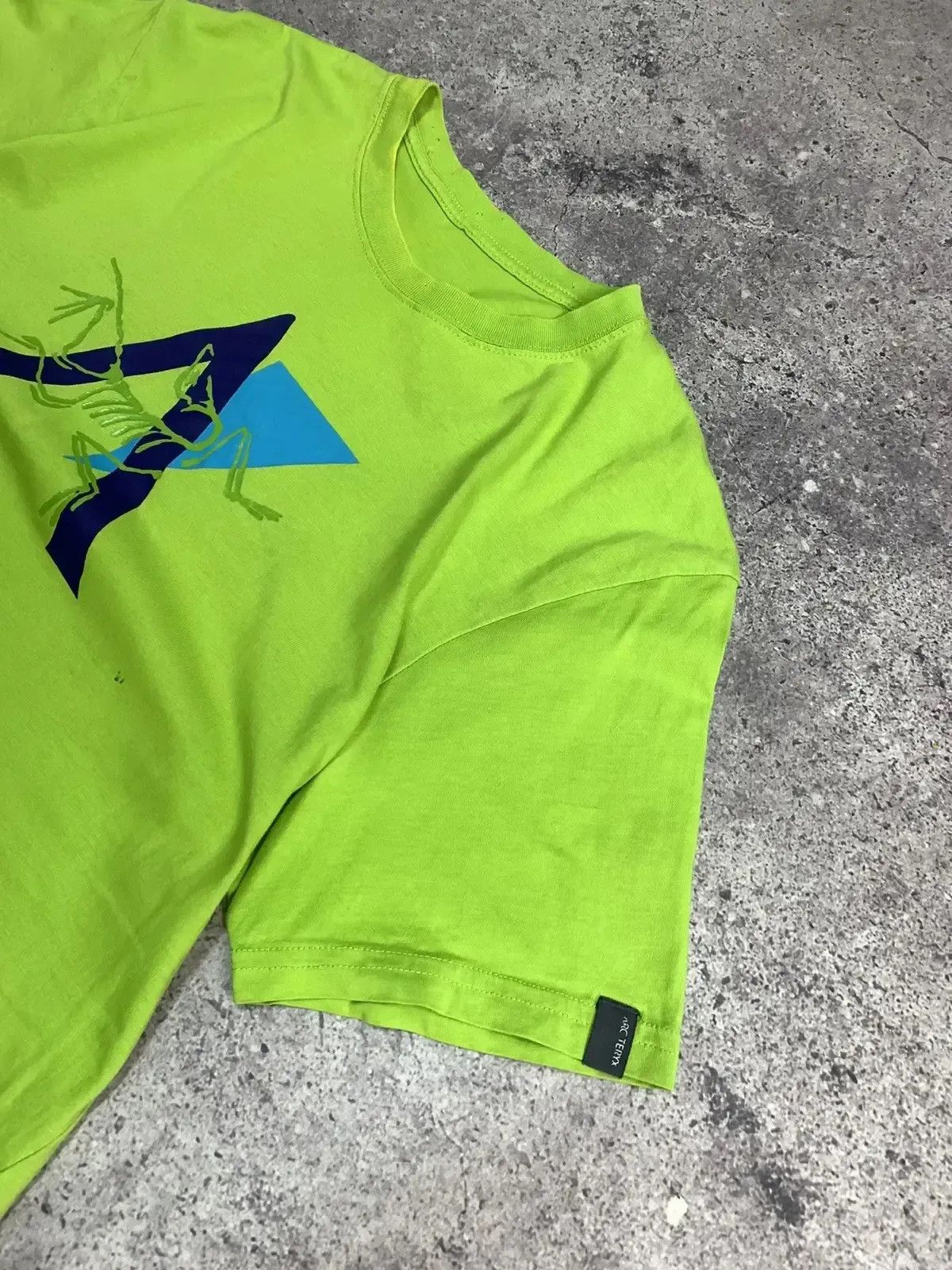 Arc'teryx × Vintage Arcteryx Hype Big Logo Streetwear Tee Size US L / EU 52-54 / 3 - 2 Thumbnail