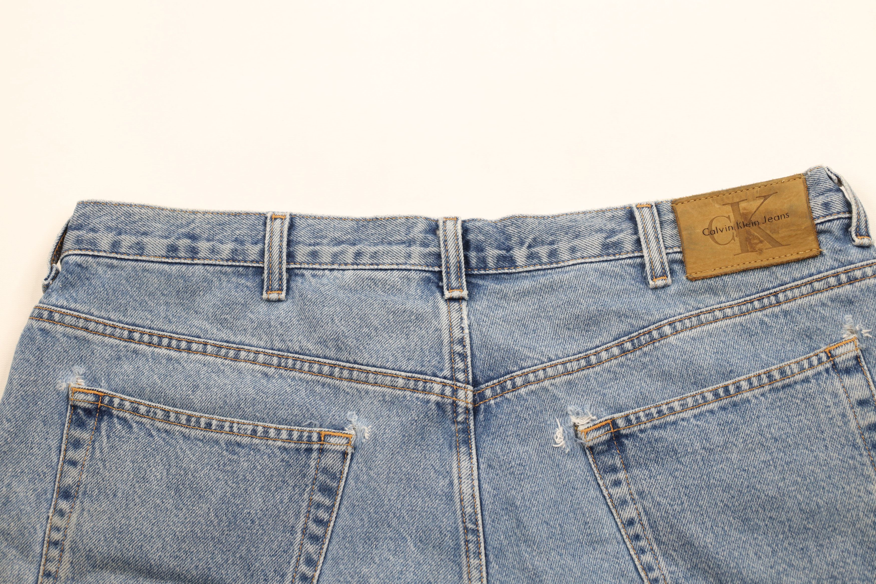 Calvin Klein × Vintage Vintage 90s Calvin Klein Relaxed Fit Denim Jean Shorts Jorts Size US 38 / EU 54 - 11 Thumbnail