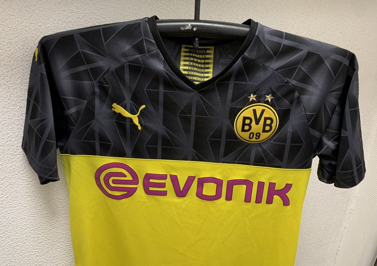 Puma Borussia Dortmund BVB puma soccer jersey M sz evonik Size US M / EU 48-50 / 2 - 2 Thumbnail