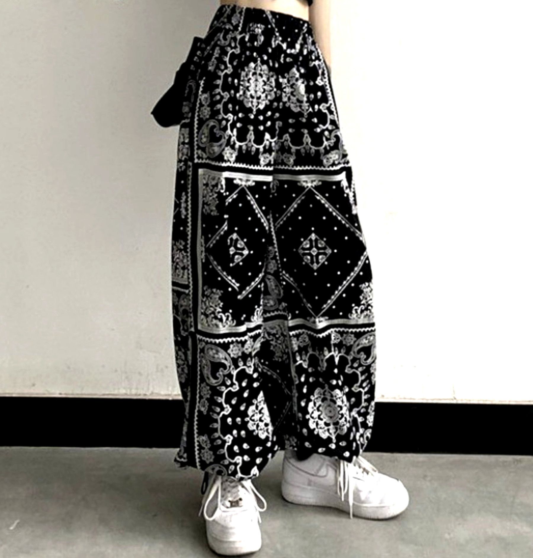 Designer × Vintage Hippie Goth Boho Print Drawstring Baggy Punk Rock Pants Rave Size US 29 - 1 Thumbnail