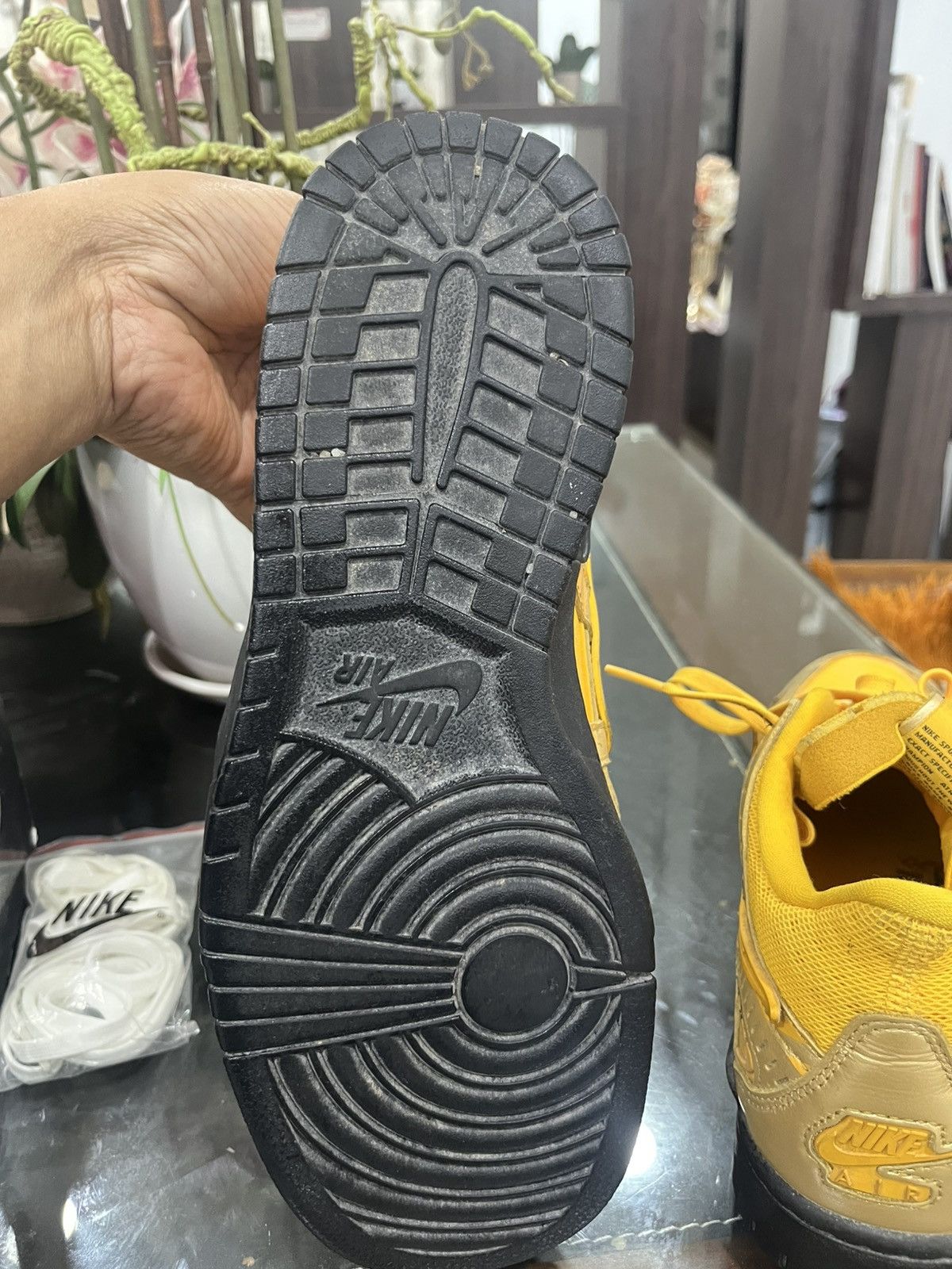 Nike × Off-White Nike Off White Rubber Dunk University Gold Size US 10 / EU 43 - 6 Thumbnail