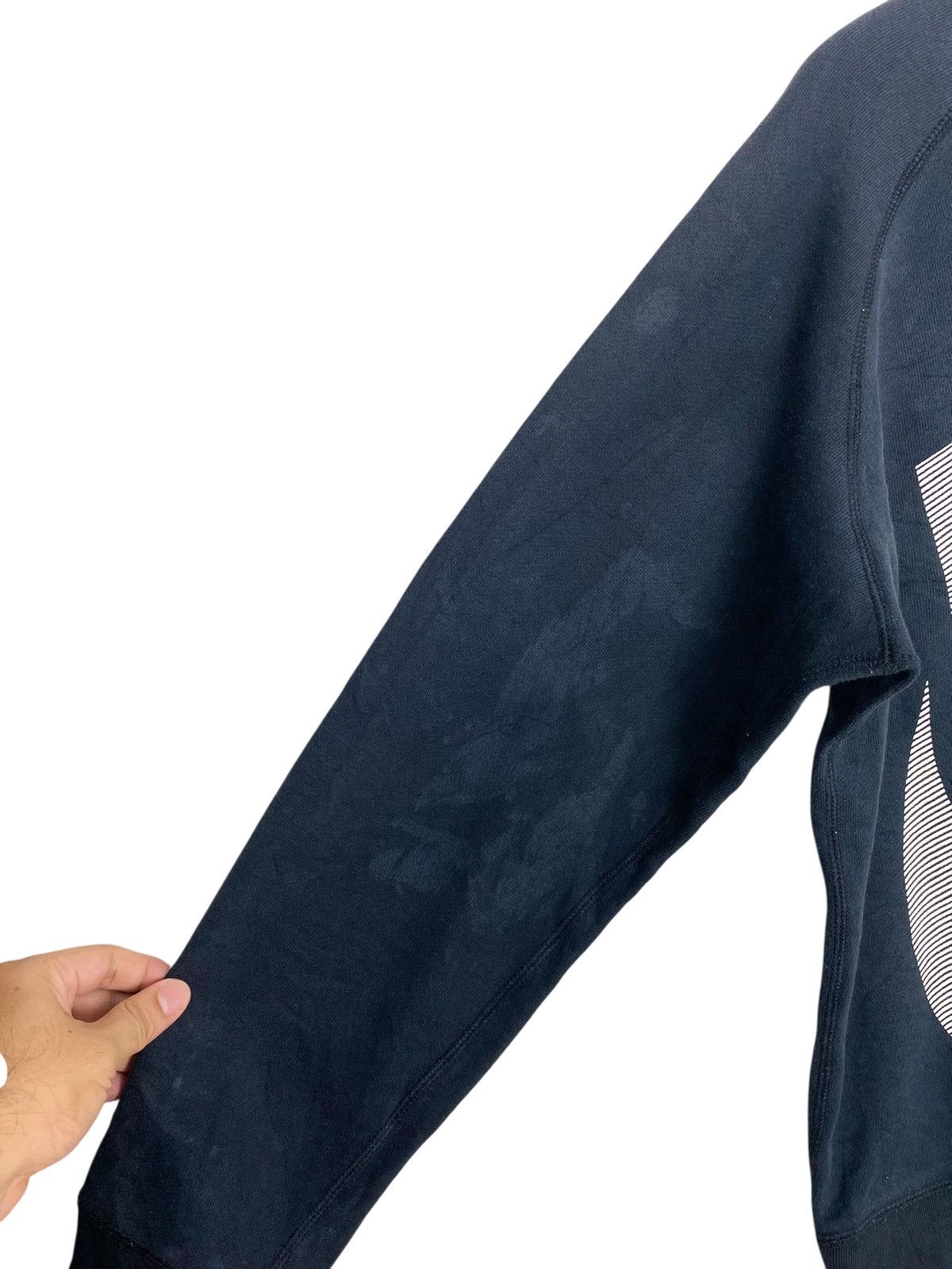 Nike Rare‼️ Nike Swoosh Sweatshirt Distressed Big Logo Size US M / EU 48-50 / 2 - 10 Thumbnail