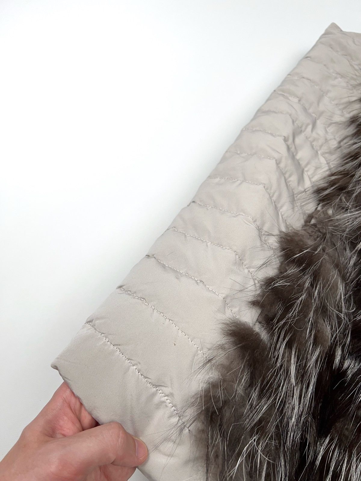 Fabiana Filippi Fabiana Filippi Fox Fur Goose Down Vest Beige Light Grey Size M / US 6-8 / IT 42-44 - 12 Thumbnail
