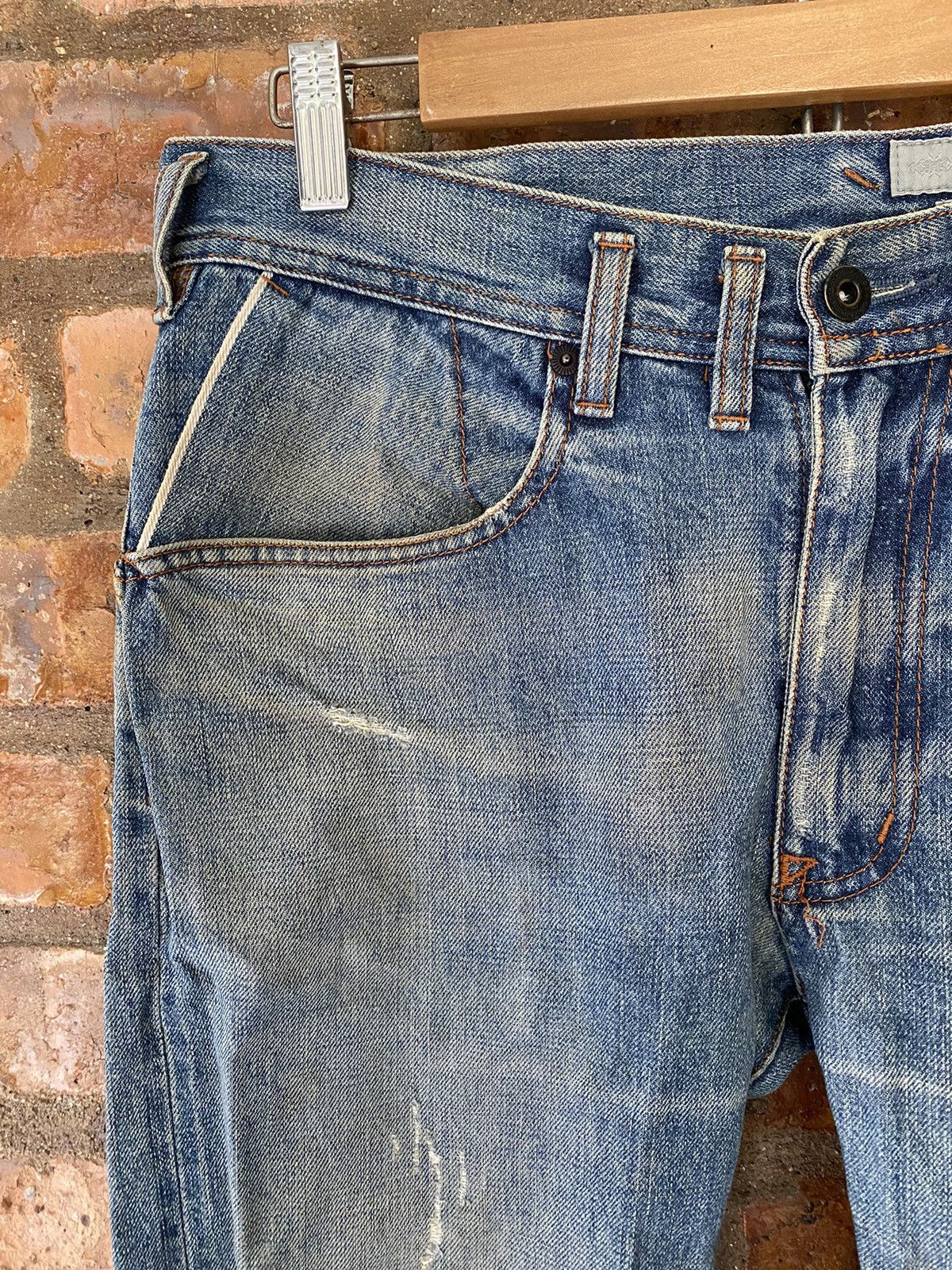 Lad Musician 2000s Nonactive Distressed Dirty Whisker selvedge denim Size US 31 - 7 Thumbnail