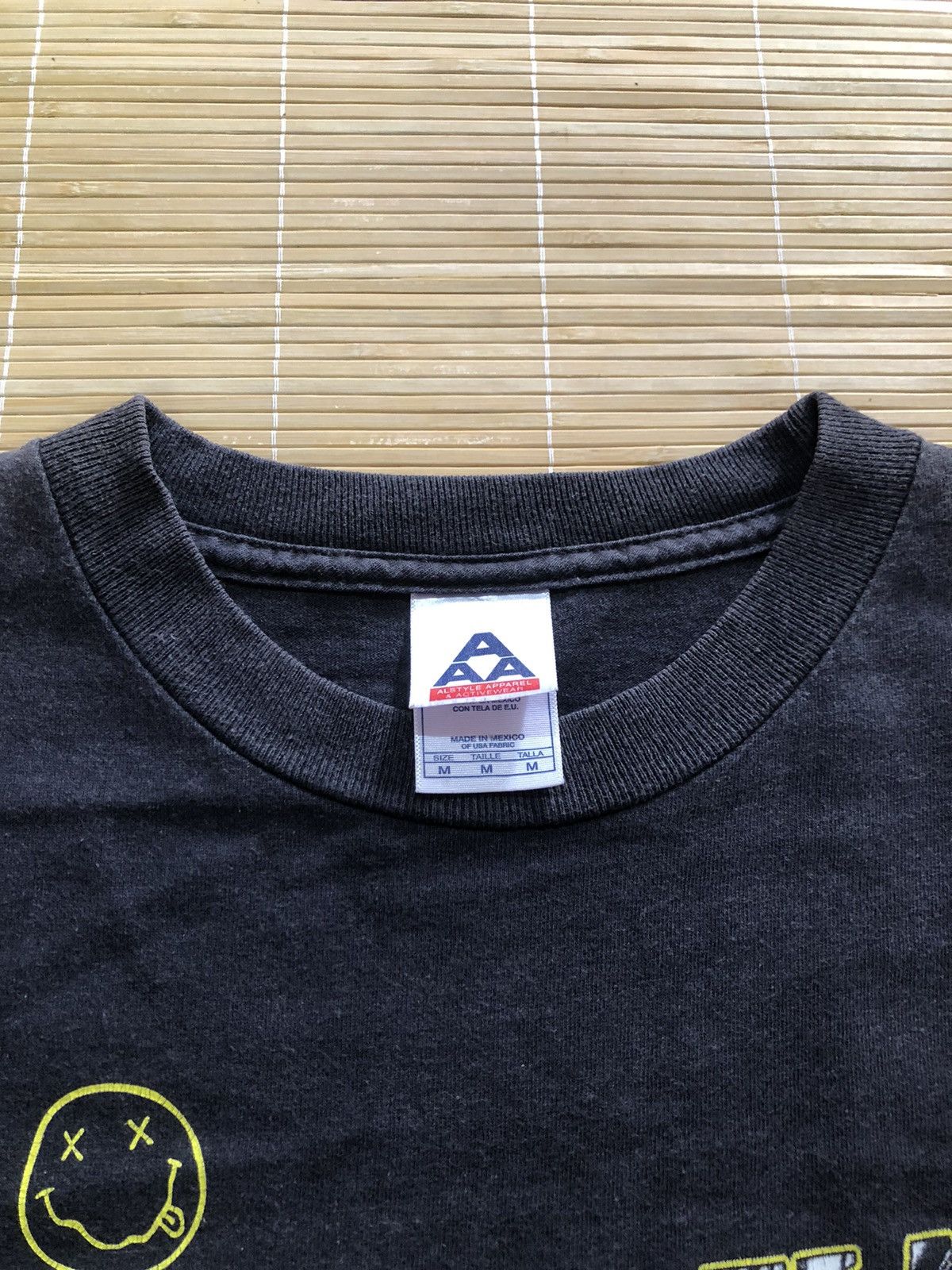 Band Tees × Nirvana × Vintage Vintage Nirvana 1997 Smile face king of grunge Size US M / EU 48-50 / 2 - 6 Thumbnail