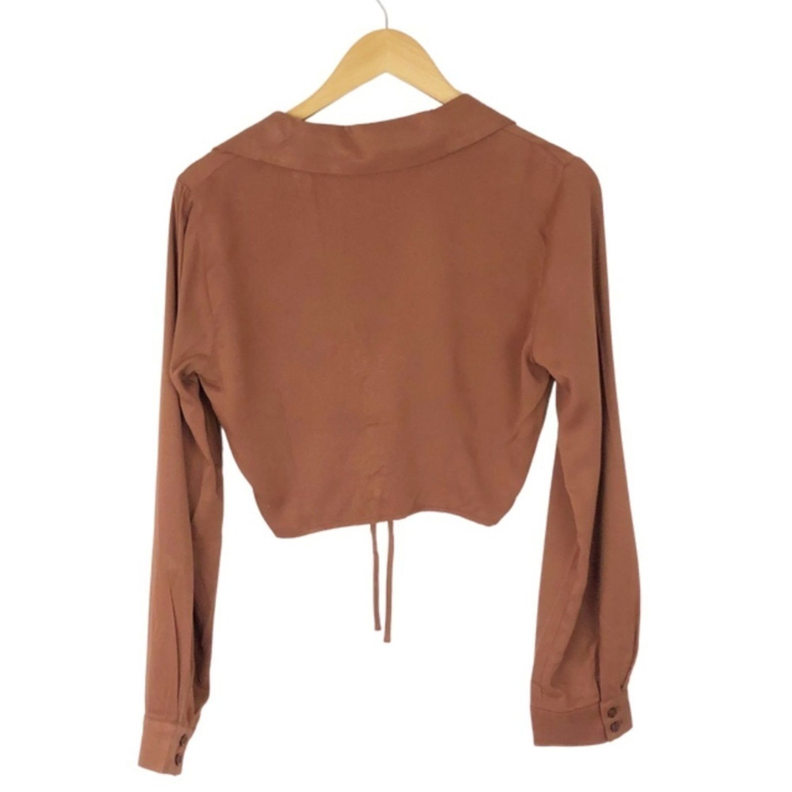 Forever 21 New with Tag Forever 21 Women’s Satin Crop Top Size M / US 6-8 / IT 42-44 - 9 Thumbnail