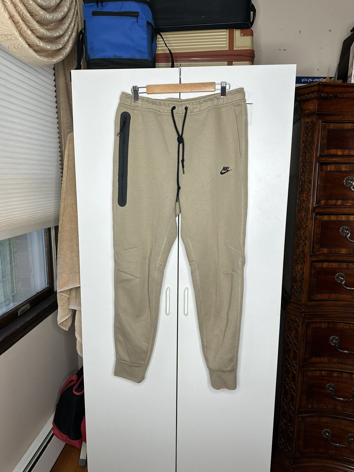 Nike Nike Sportswear Tech Fleece Jogger Pants Khaki/Black Large Size US 38 / EU 54 - 1 Thumbnail