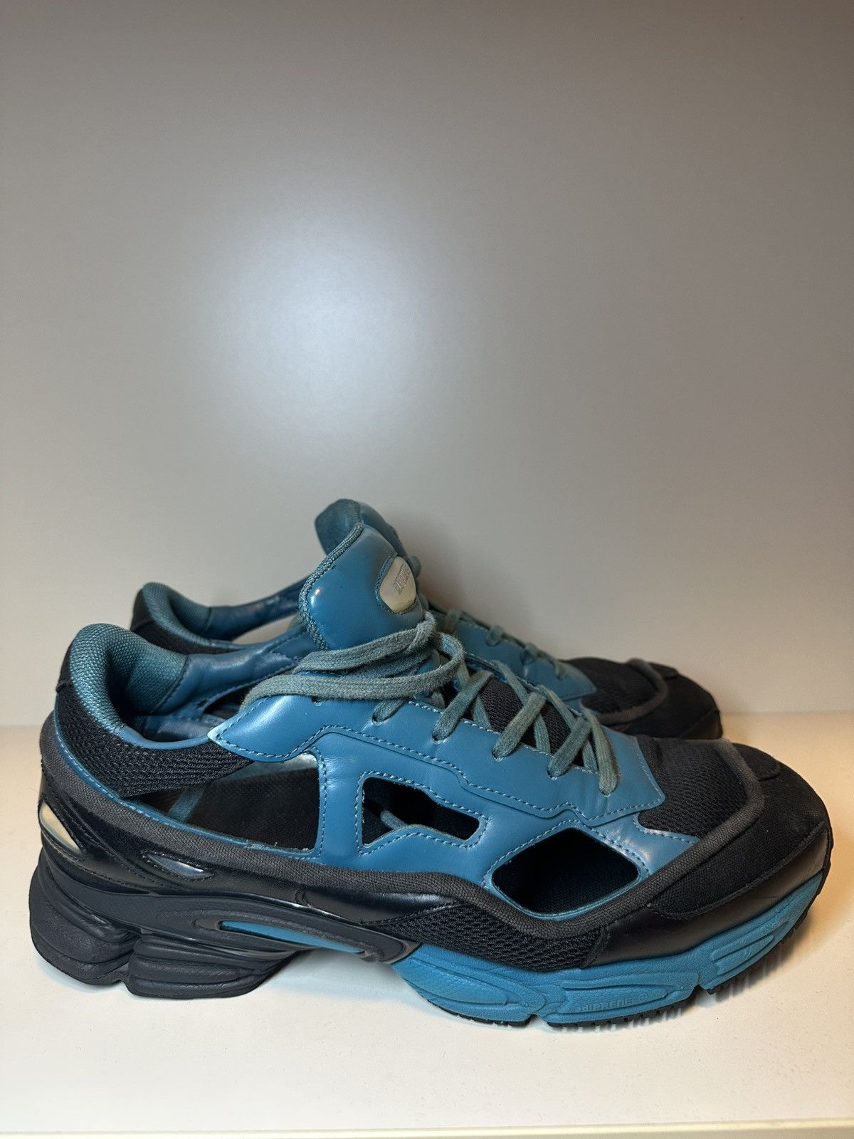 Simons Sneakers Simons Adidas Shoes Adidas X Raf Simons Replicant