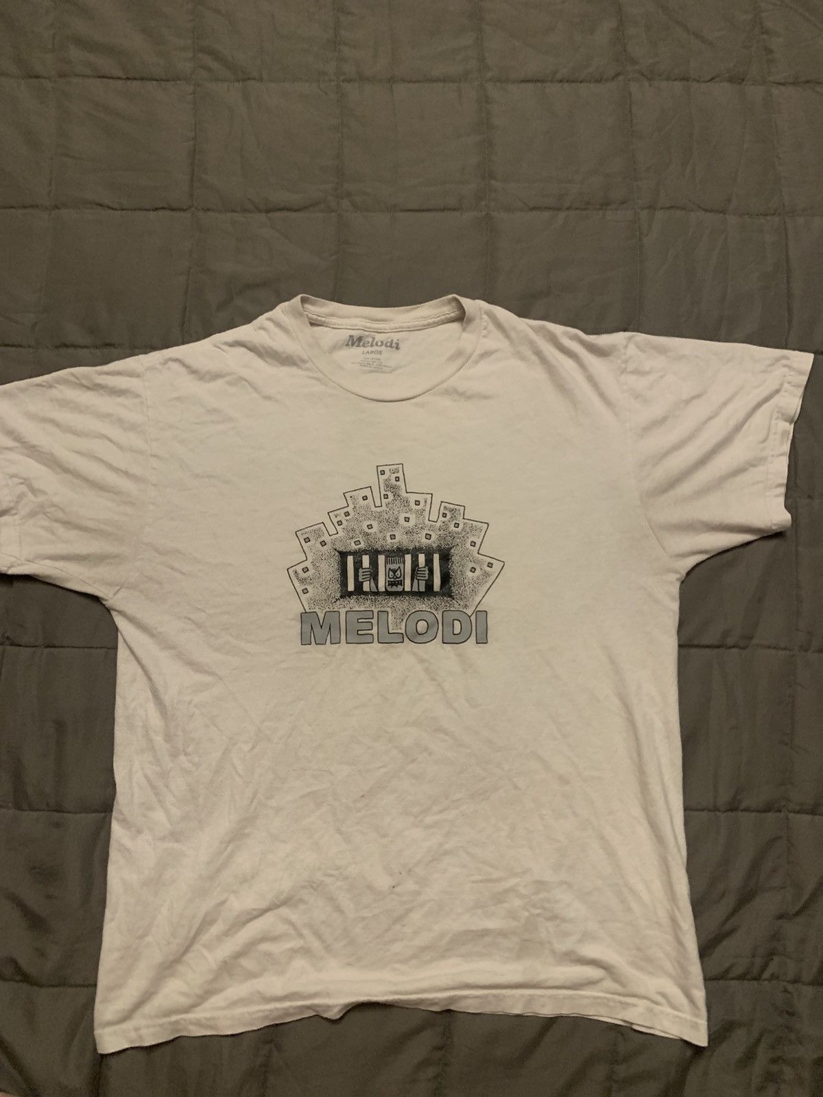 EC Melodi Clothing: Curated Shirts, Jeans, Shoes & More