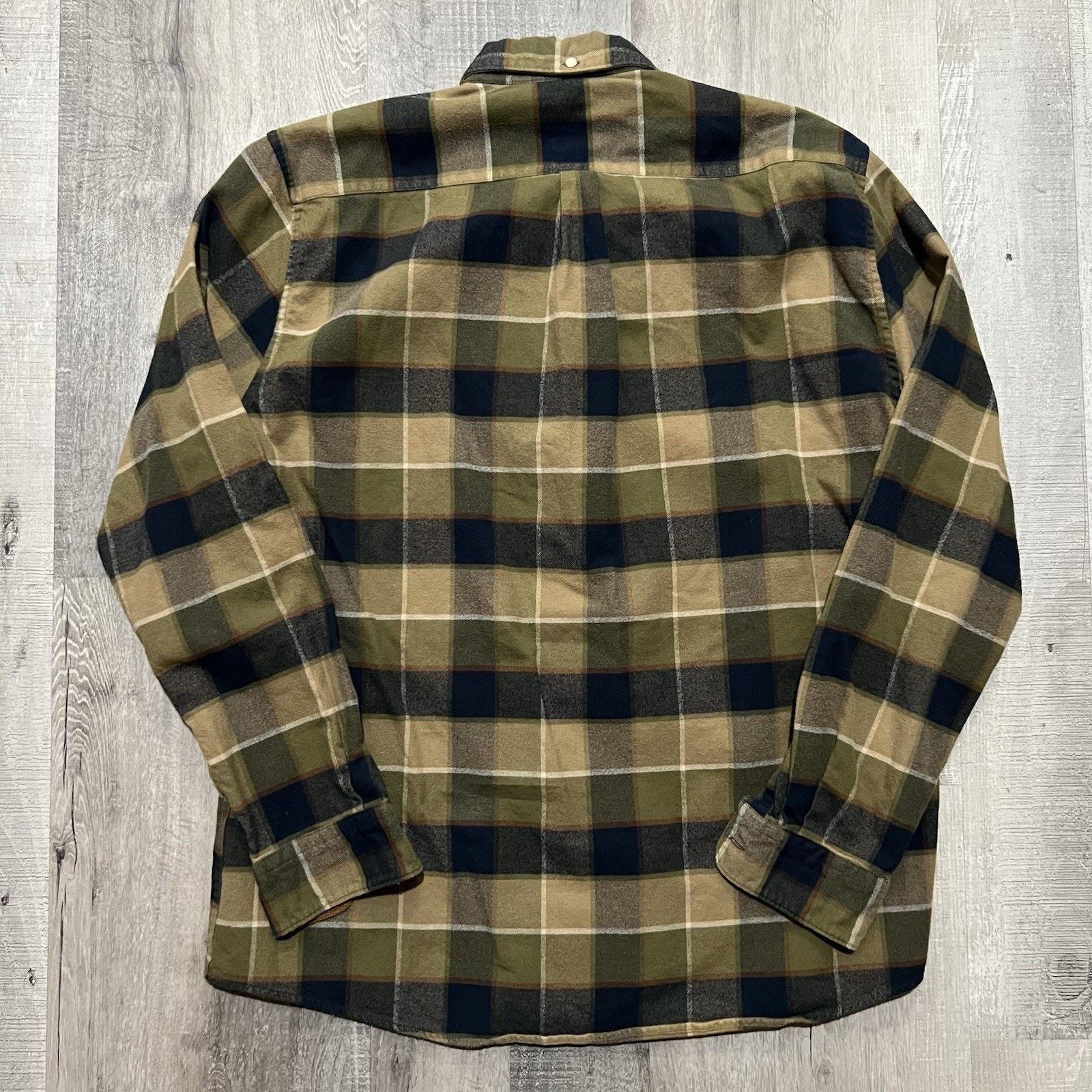 Barbour Barbour Flannel Tailored Shadow Tartan Plaid Button Shirt L Size US L / EU 52-54 / 3 - 3 Thumbnail