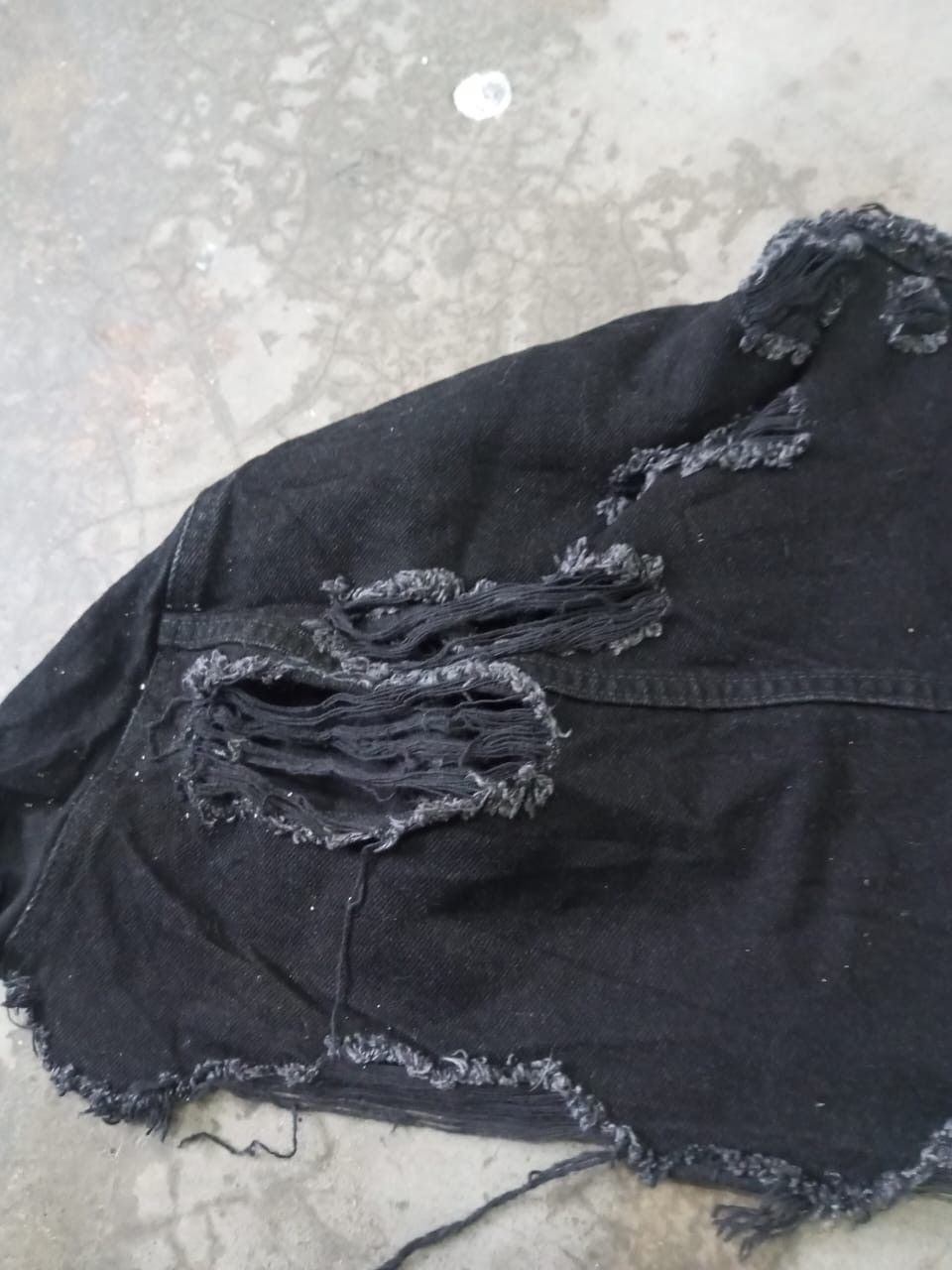 Japanese Brand RARE🟢A06 RNA Slang Punk Distressed Denim Ponco Size US M / EU 48-50 / 2 - 9 Thumbnail