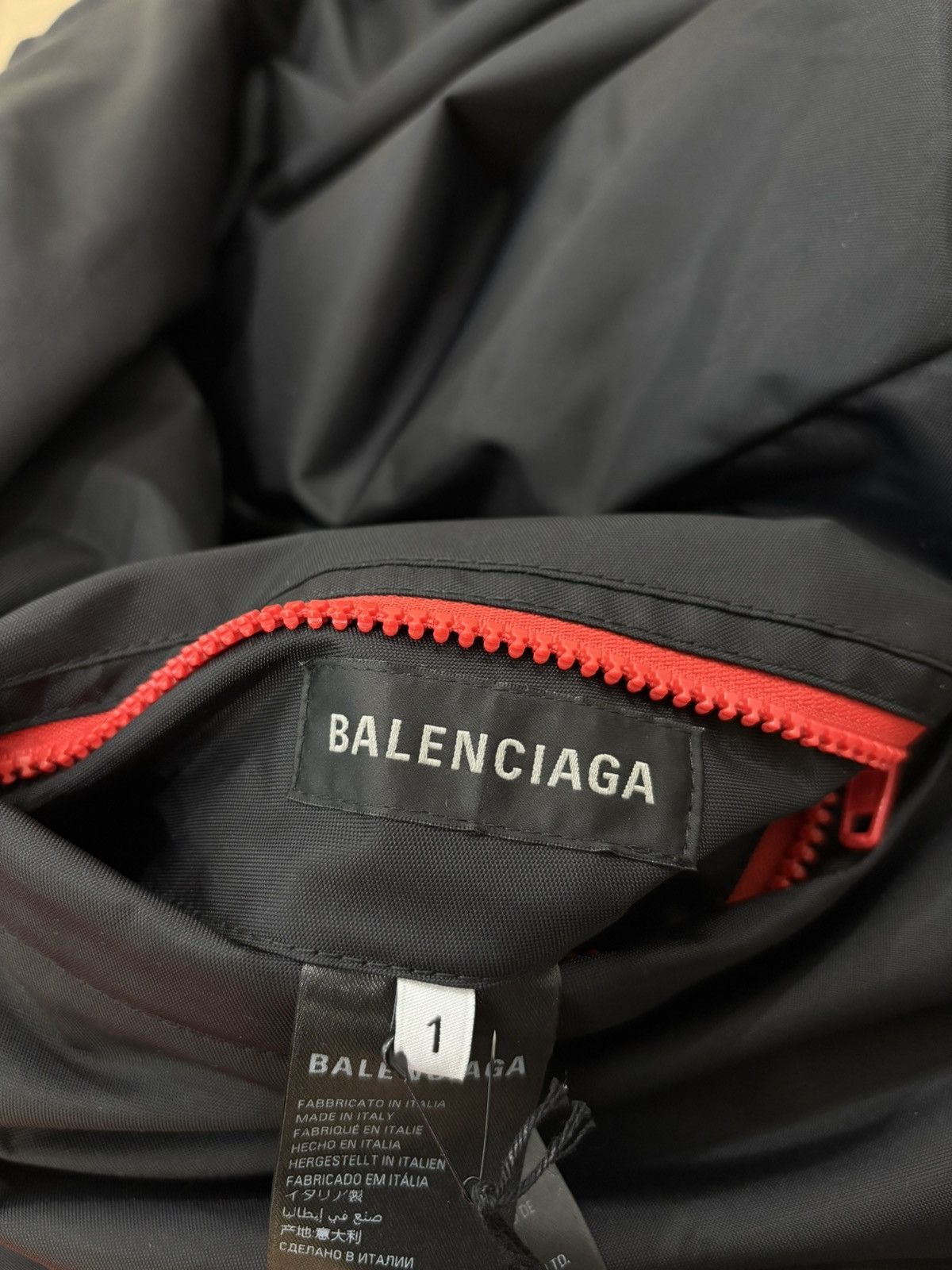 Balenciaga BALENCIAGA REVERSIBLE - black/Red puffer Size L / US 10 / IT 46 - 13 Thumbnail