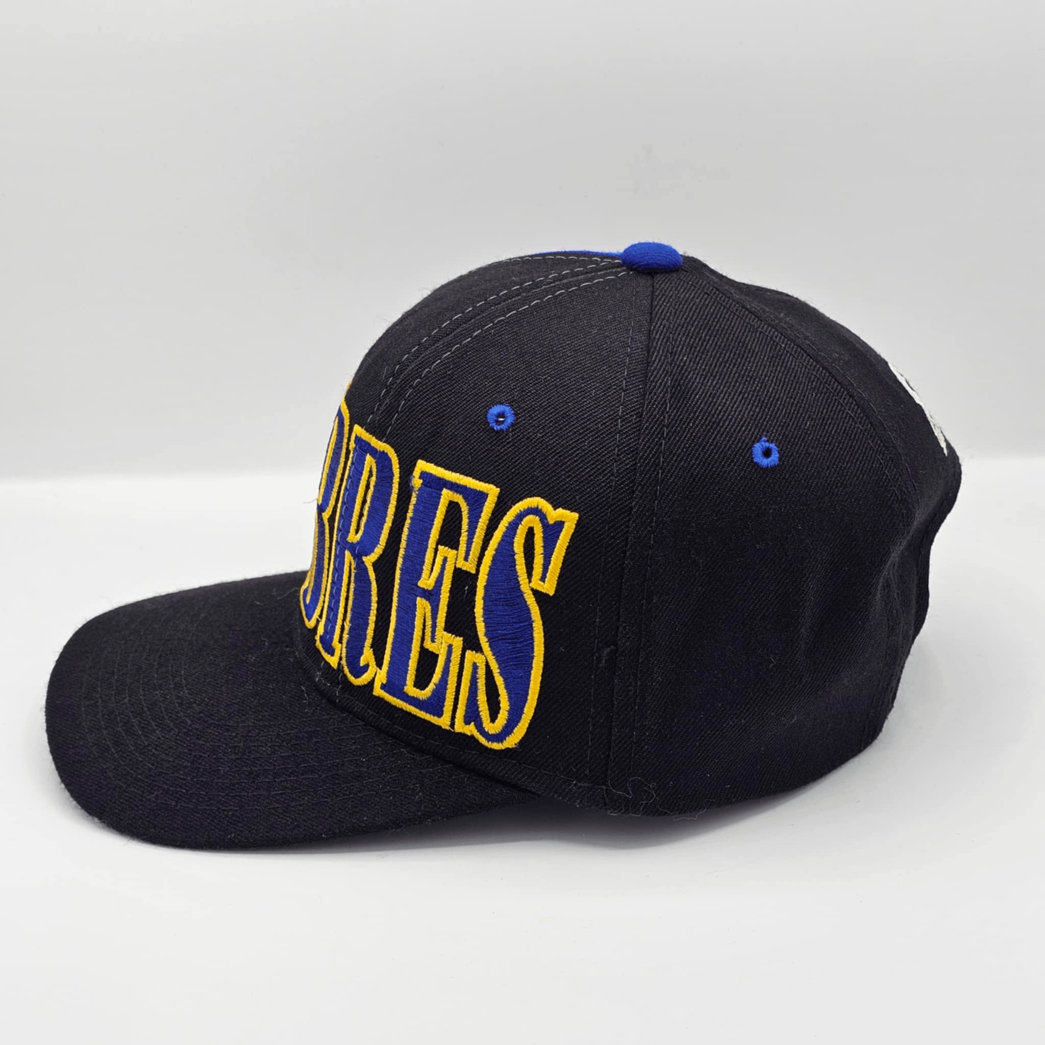 NHL × Starter × Vintage Buffalo Sabres Vintage 90s Starter Snapback Hat Size ONE SIZE - 3 Thumbnail