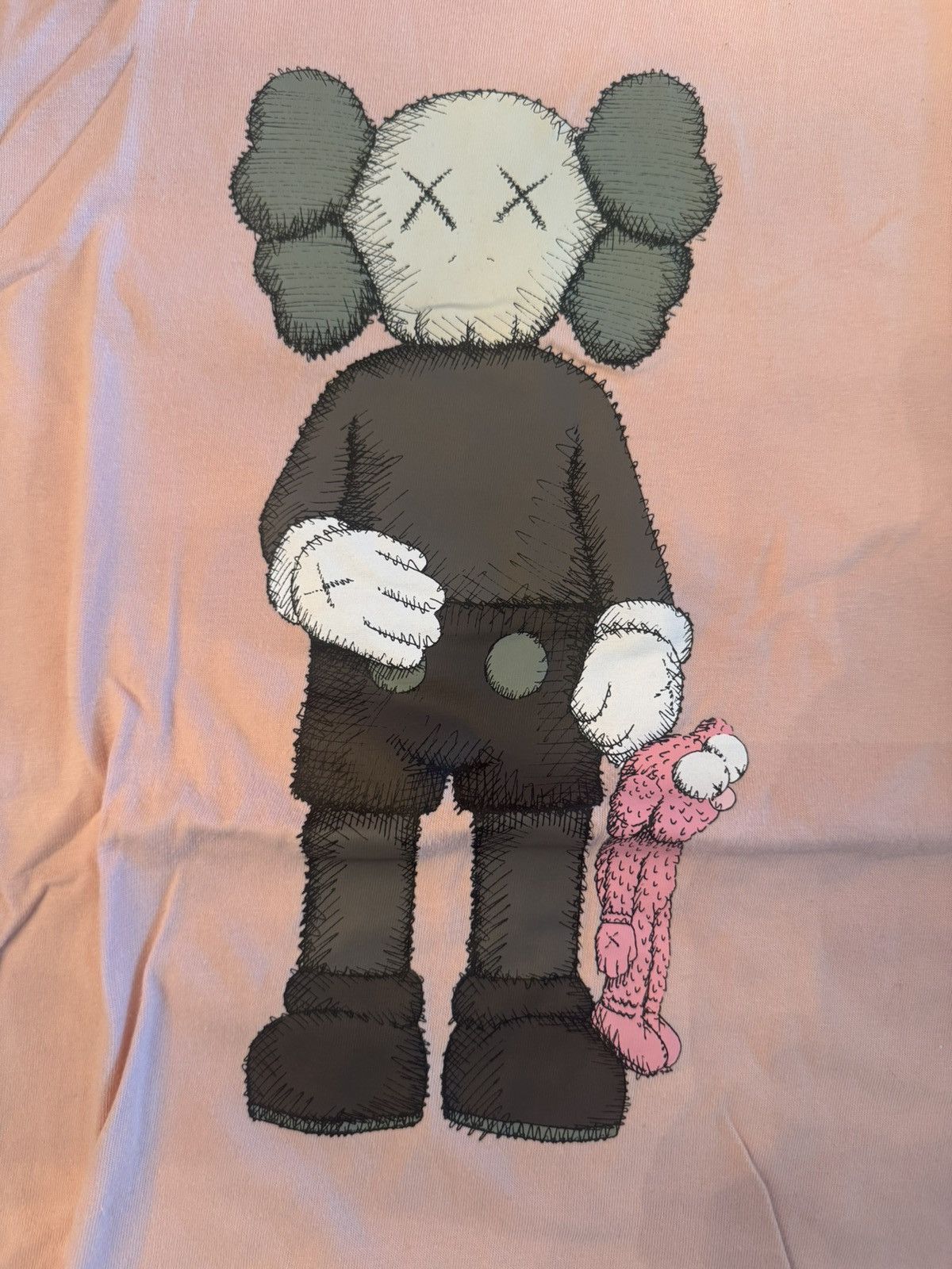 Kaws × Uniqlo Kaws x Uniqlo Size US XL / EU 56 / 4 - 2 Thumbnail