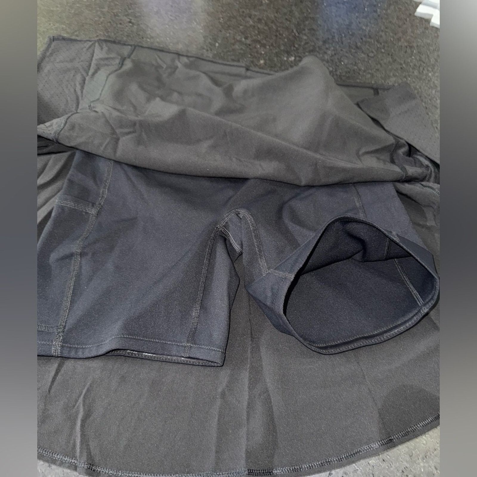 Spanx NEW SPANX BLACK GET MOVING SKORT 6.5 INSEAM POCKETS SZ XS Size 26" / US 2 / IT 38 - 12 Thumbnail