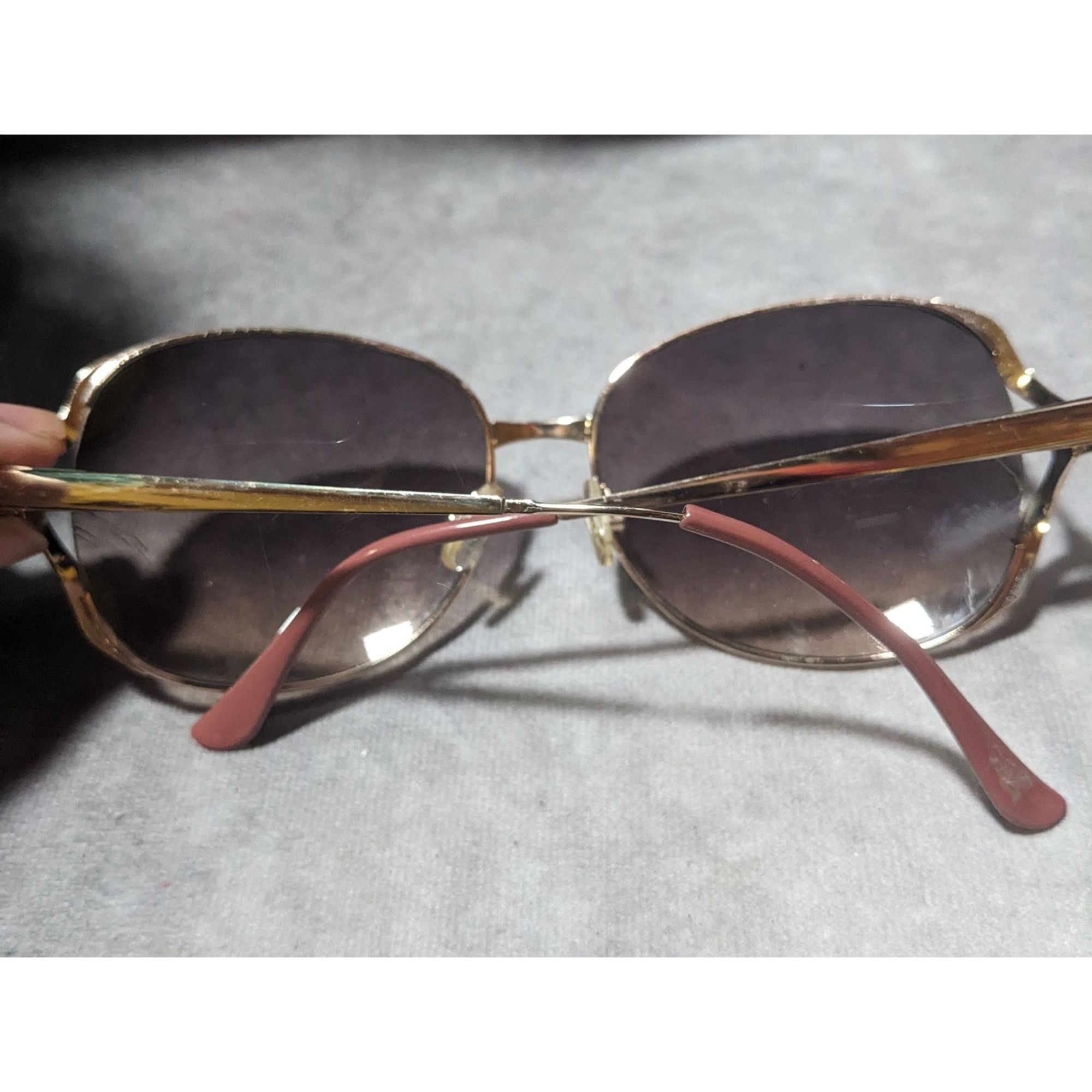 XOXO XOXO Gold And Pink Retro Fashion Sunglasses Size ONE SIZE - 7 Thumbnail