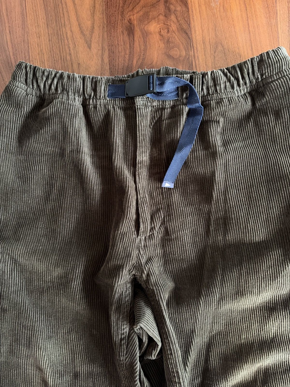 Pilgrim Surf + Supply Pilgrim Surf & Supply Olive Corduroys Size US 34 / EU 50 - 2 Thumbnail