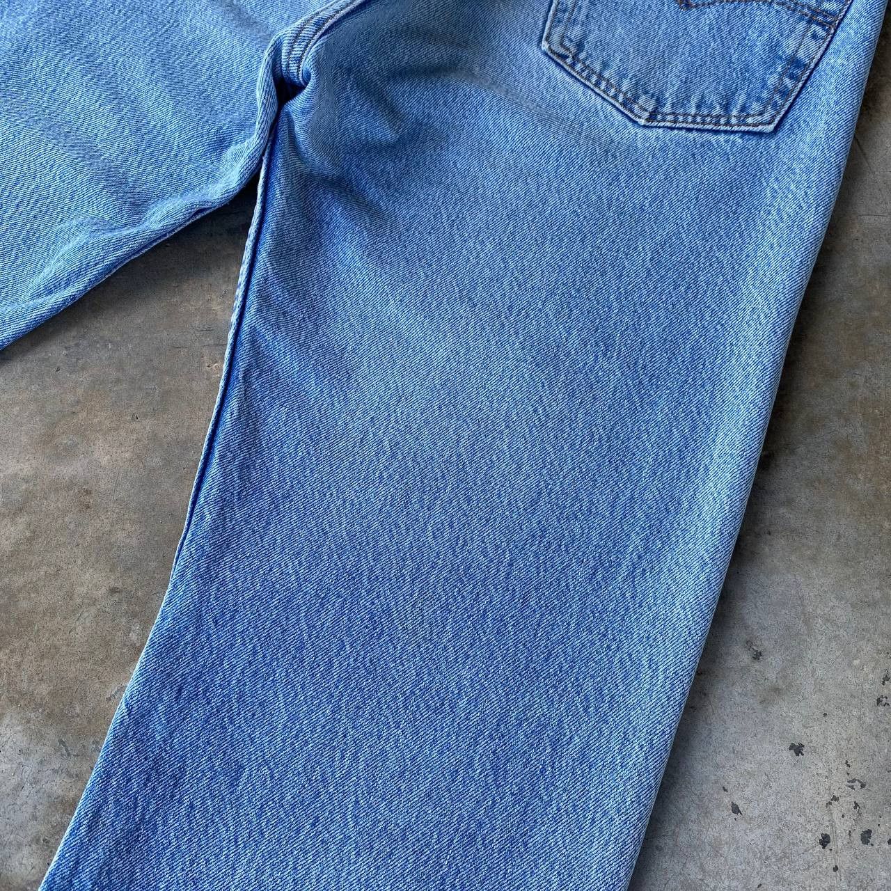 Levi's Vintage Clothing VINTAGE 80S LEVIS 501 LIGHTWASH FADED W33X30.5" Size US 33 - 12 Thumbnail