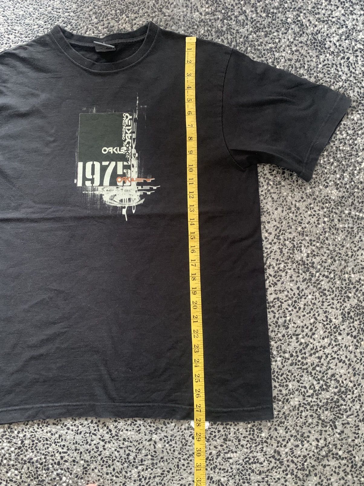 Oakley × Vintage Vintage Oakley T shirt Size US L / EU 52-54 / 3 - 9 Thumbnail