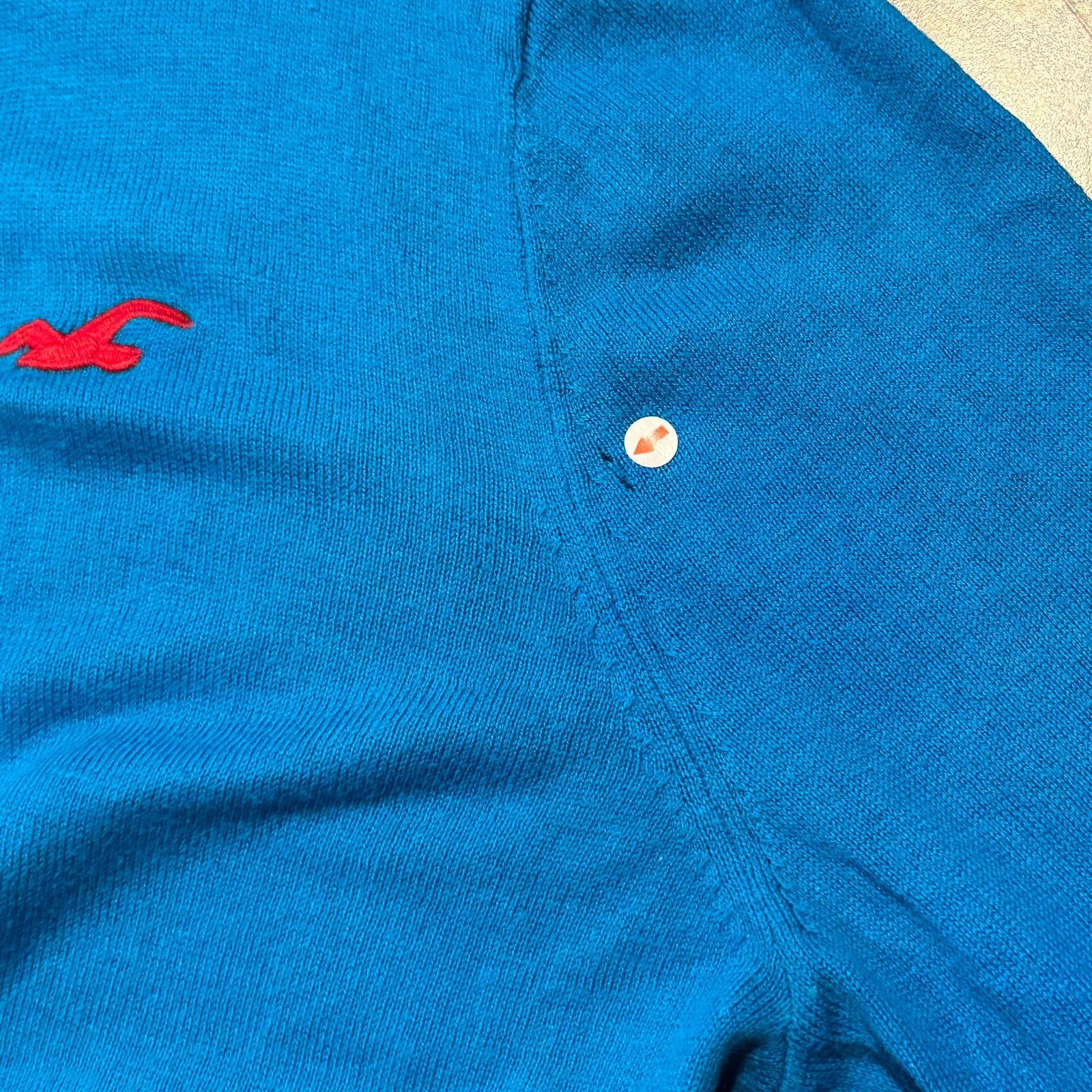 Hollister Hollister Mens Sweater Y2K Preppy V Neck Minimalist Blue XL Size US XL / EU 56 / 4 - 5 Thumbnail