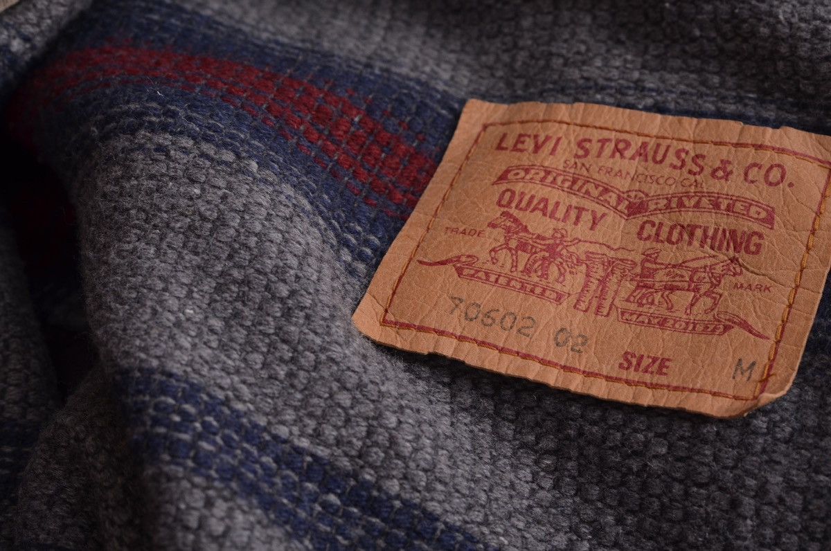 Levi's Vintage Levi's Levis 70602 Blue Denim Trucker Jacket M Size US M / EU 48-50 / 2 - 6 Thumbnail