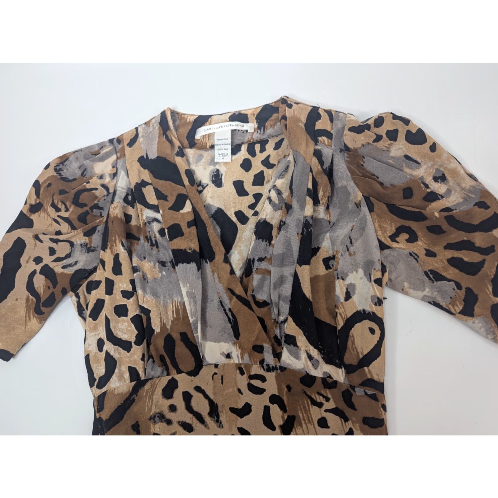Diane von Furstenberg Diane von Furstenberg Sabine Silk Dress Animal Print Sheath Short Sleeve Size 4 Multicolor Leopard Dress Womens Size 27" / US 4 / IT 40 - 6 Thumbnail