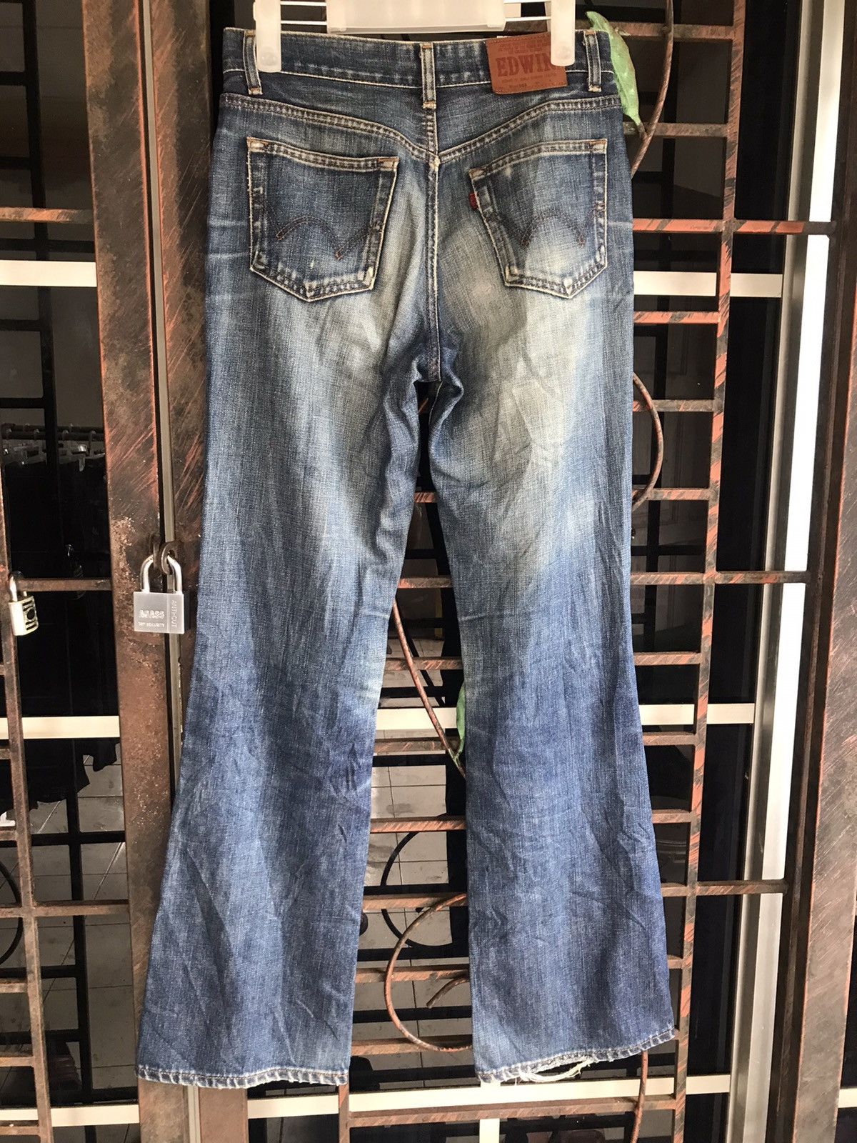 If Six Was Nine Edwin Miss 503 Flared Distressed Size US 28 / EU 44 - 2 Thumbnail