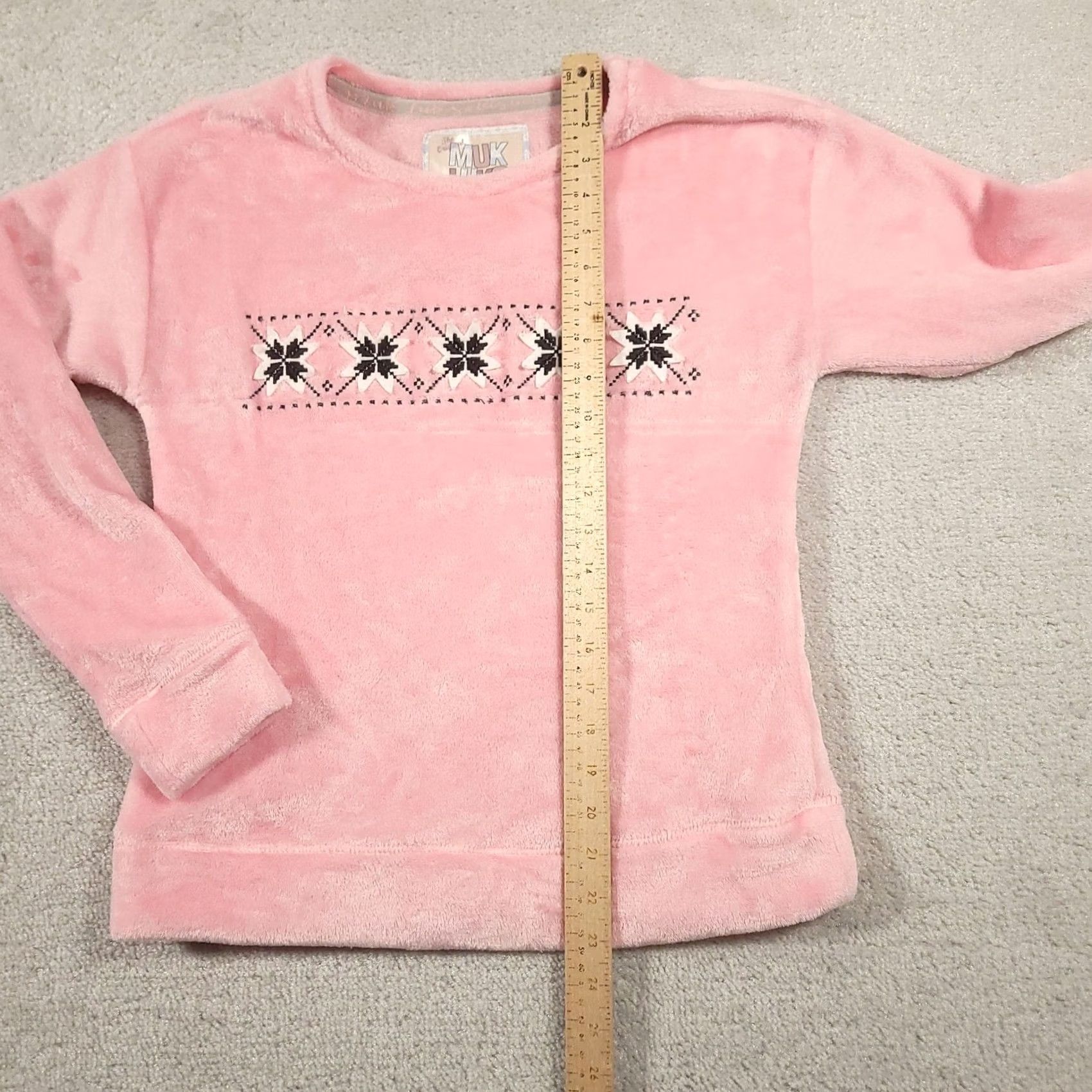 Vintage MUK LUKS Sweater Womens Small Pink Fuzzy Fleece PullOver Fair Isle Snowflake Shirt Size S / US 4 / IT 40 - 6 Thumbnail