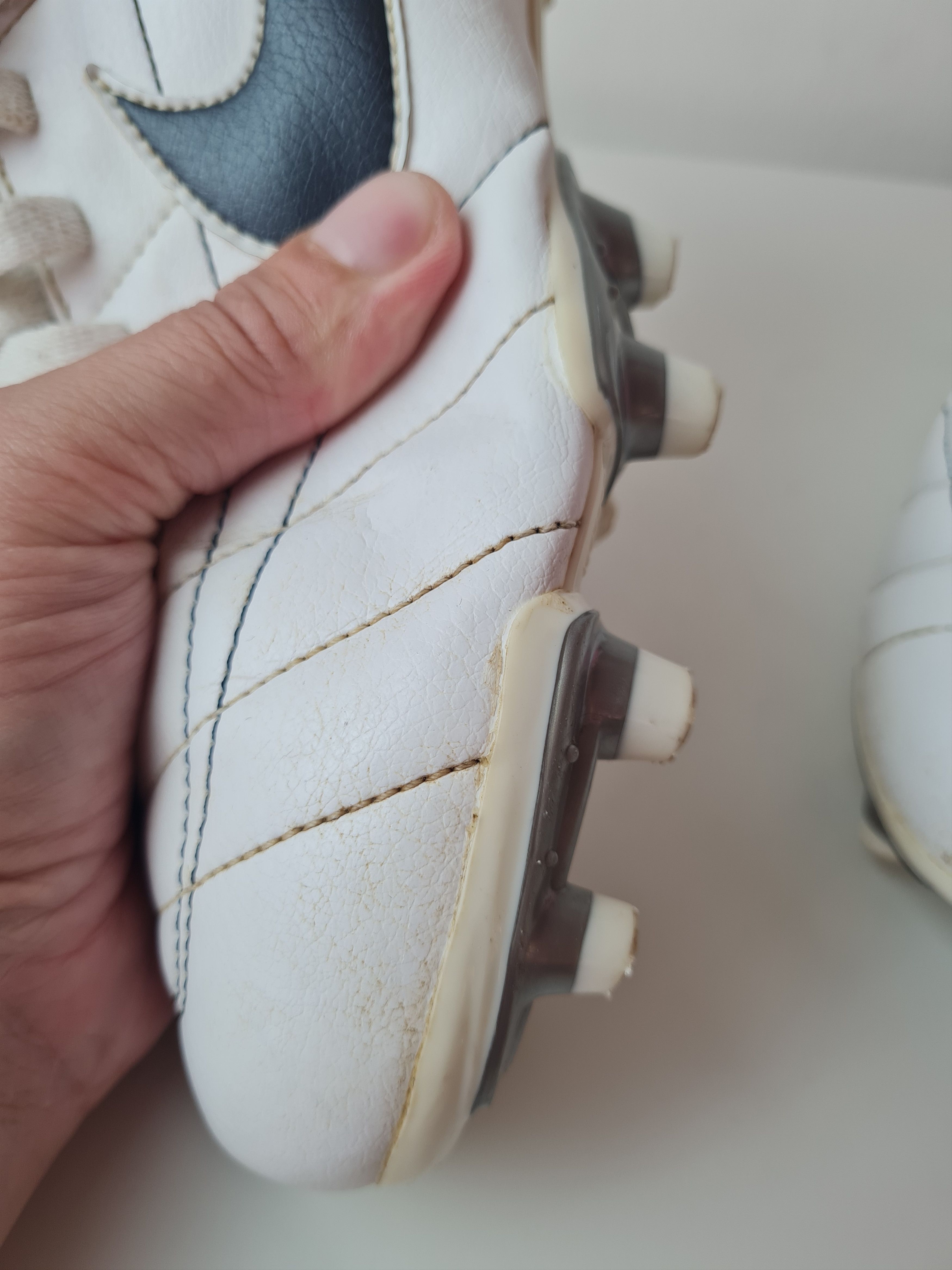 Nike Vintage Nike Tiempo Natural VT soccer cleats shoes size 44 Size US 11 / EU 44 - 10 Thumbnail
