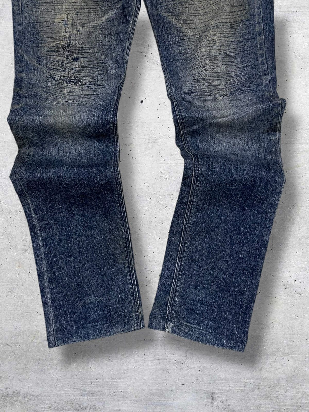 semanticdesign RARE VINTAGE HIGH STREET JAPAN CRAFTMANSHIP DISTRESSED DENIM Size US 33 - 3 Thumbnail