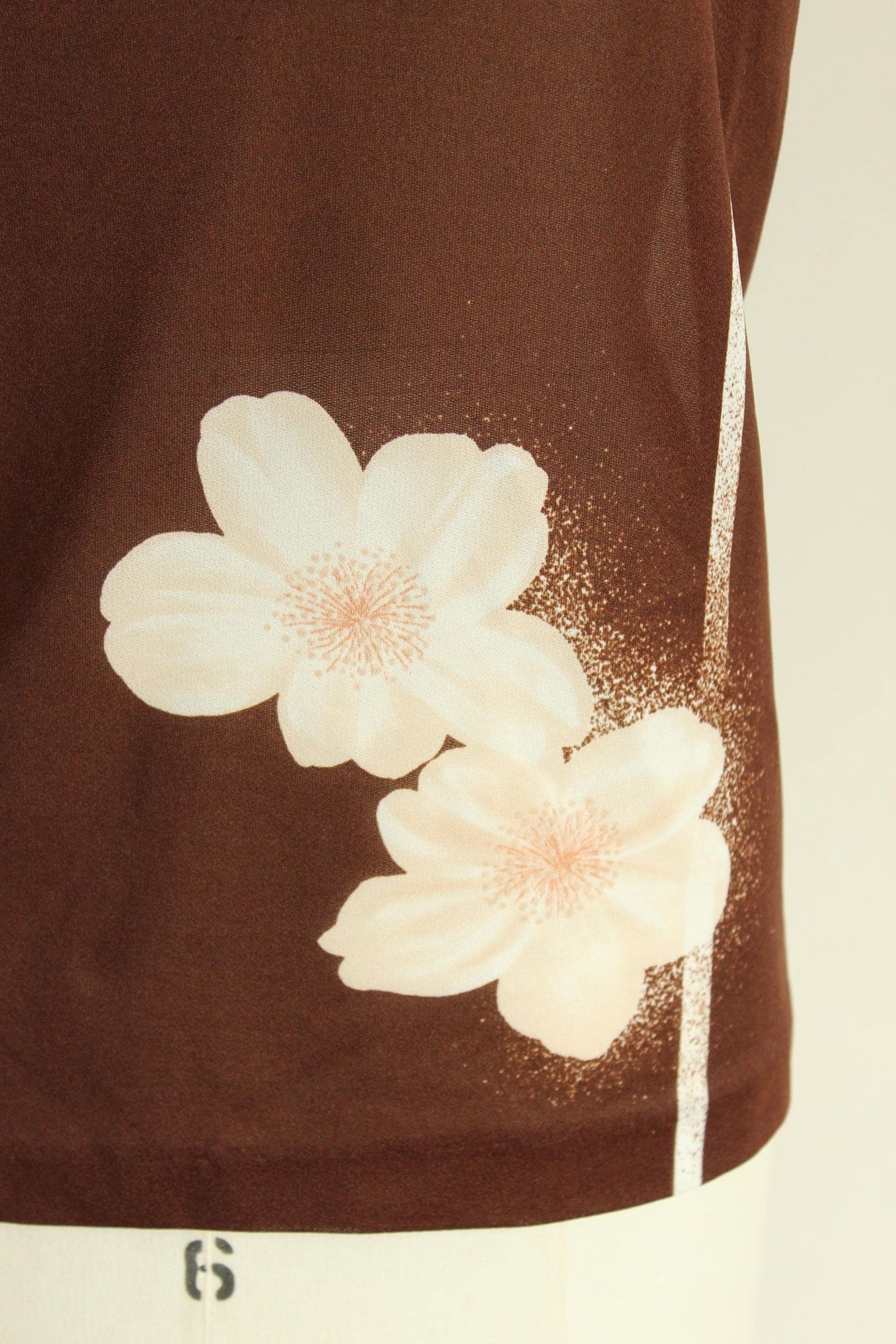 Vintage Vintage 1970s Blouse, Brown and White Floral Print Nylon Sho Size M / US 6-8 / IT 42-44 - 4 Thumbnail