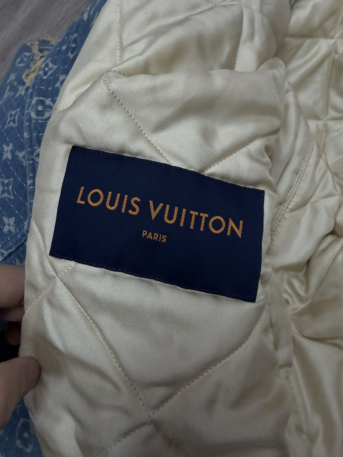 Louis Vuitton Louis Vuitton Light Wash Denim Floral Destroyed (56) Jacket Size US XXL / EU 58 / 5 - 3 Thumbnail