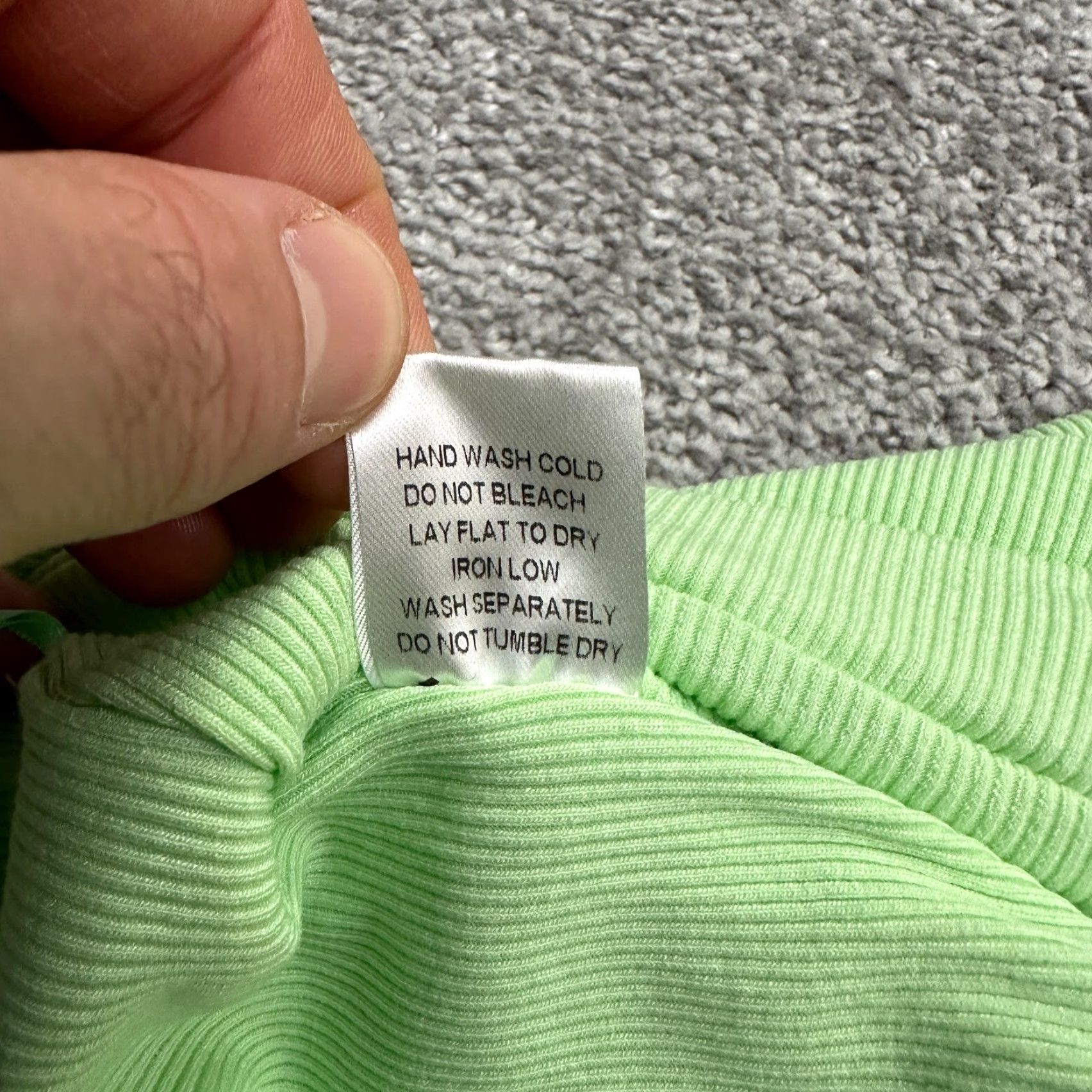 superdown Super Down Top Cropped Womens Medium Apple Green Off Shoulder Long Sleeve Knit Size M / US 6-8 / IT 42-44 - 5 Thumbnail