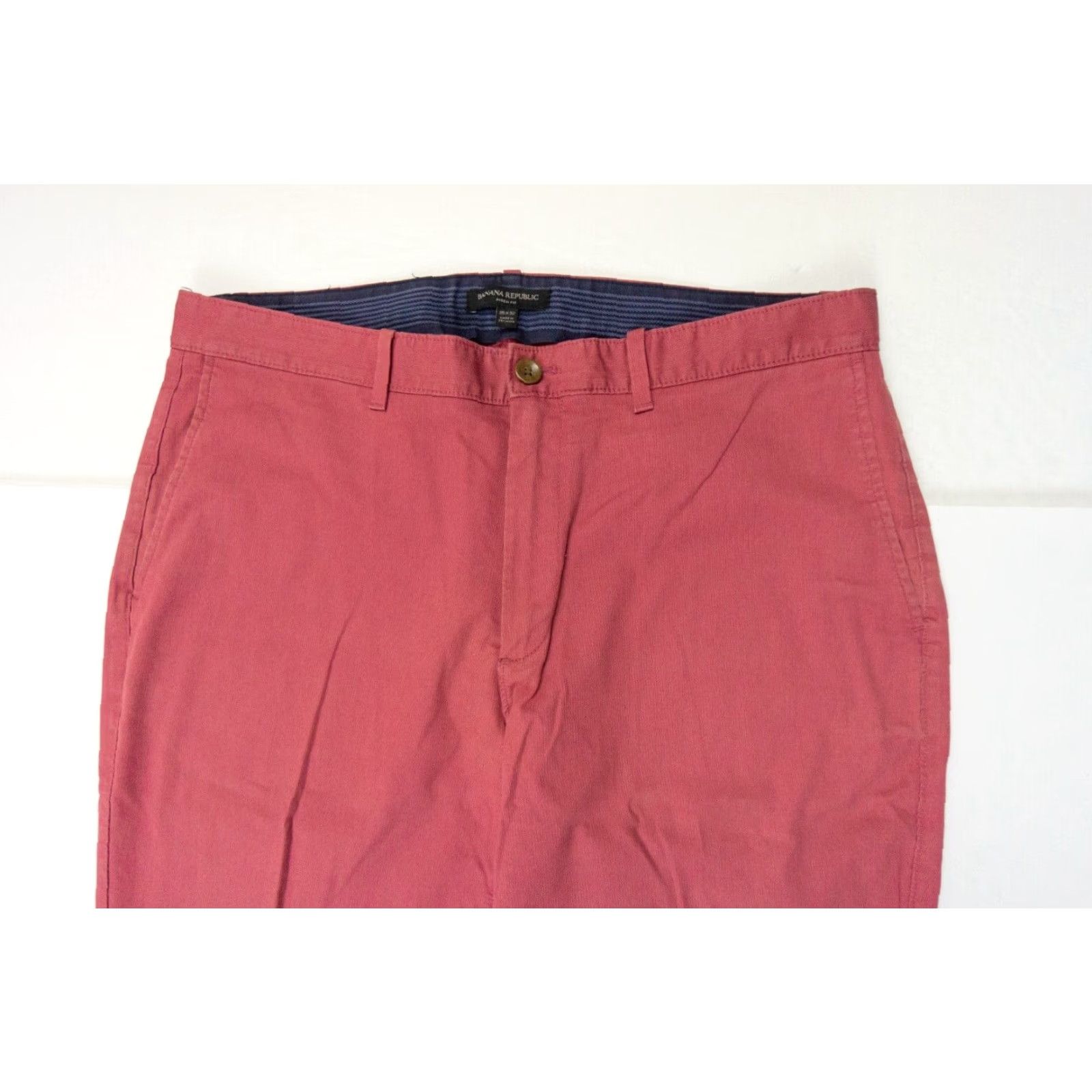 Banana Republic VINTAGE Banana Republic Men's Pants Chino Casual Business 35x30 Red Straight Fit Size US 35 - 2 Thumbnail