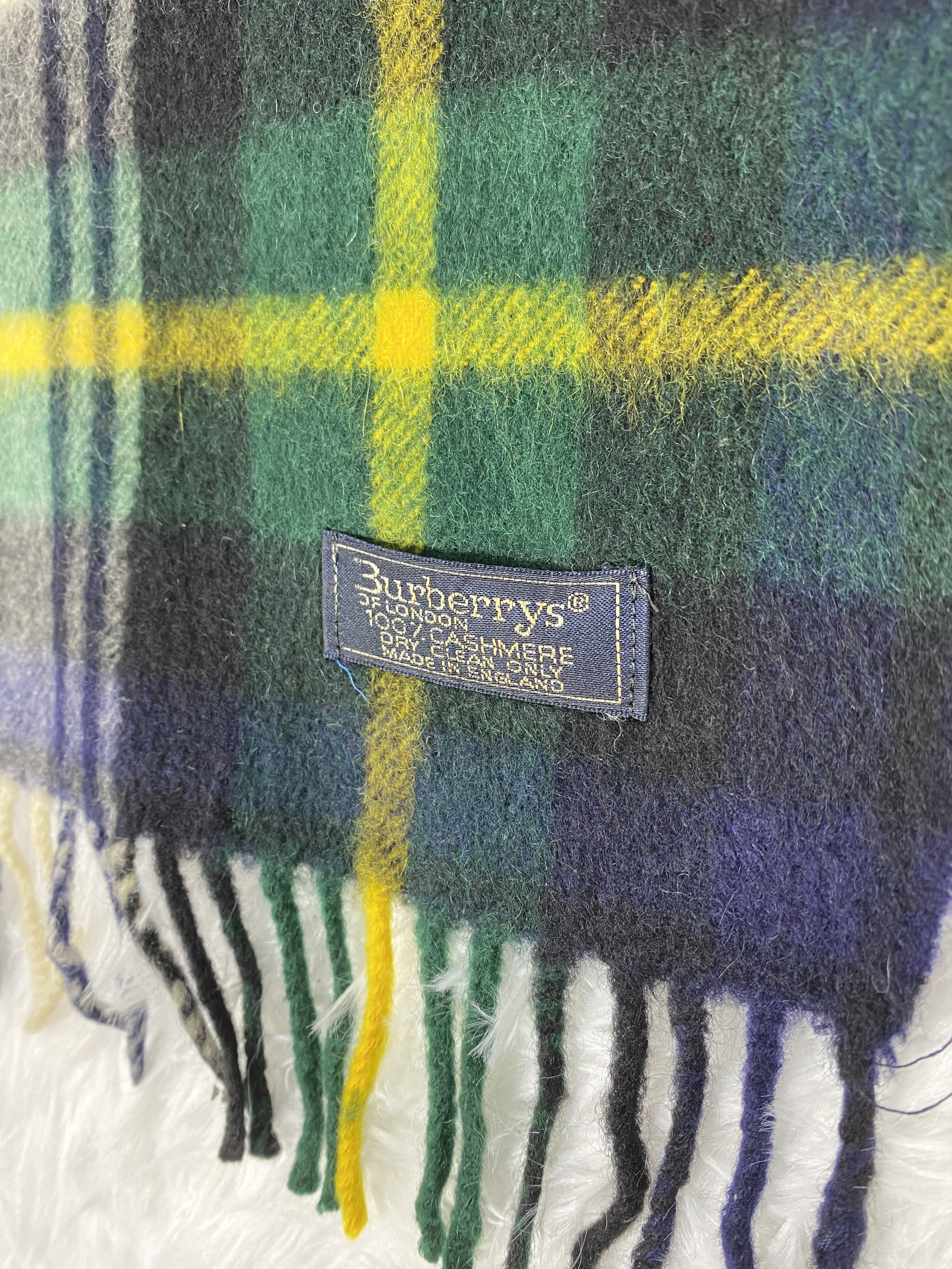 Burberry Vintage Burberry Scarf / Muffler Neckwear PM0042 Size ONE SIZE - 2 Thumbnail