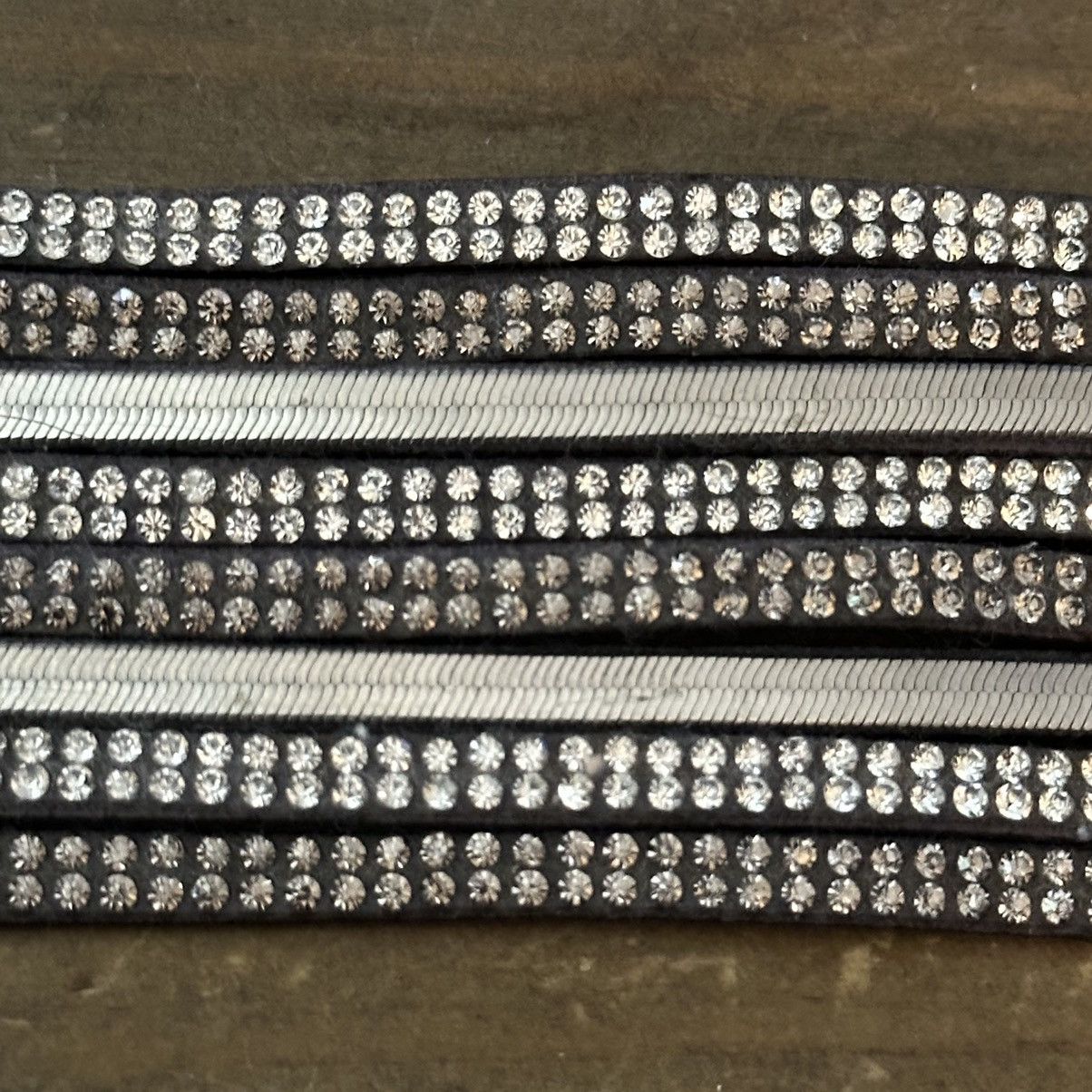 Other Rhinestone multi strand suede bracelet Size ONE SIZE - 5 Thumbnail