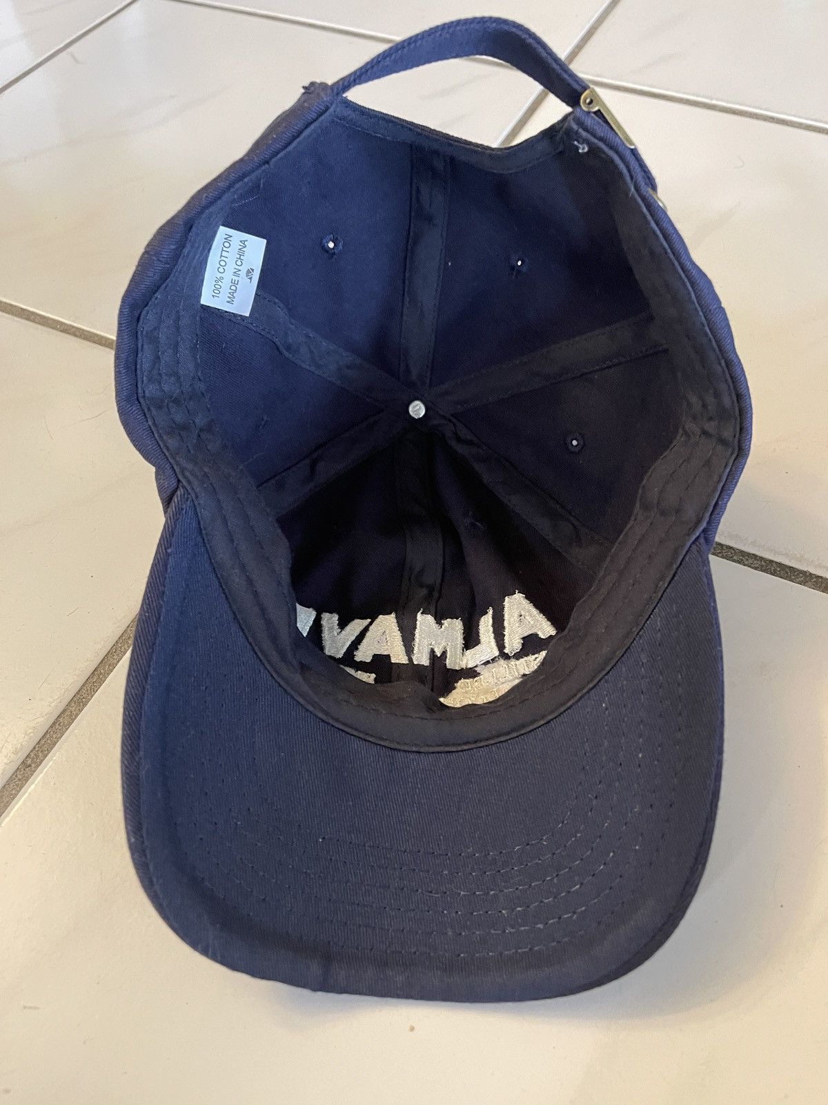 Formula 1 LEWIS HAMILTON Signed Cap Hat Almave Tequila Ferrari Size ONE SIZE - 4 Thumbnail