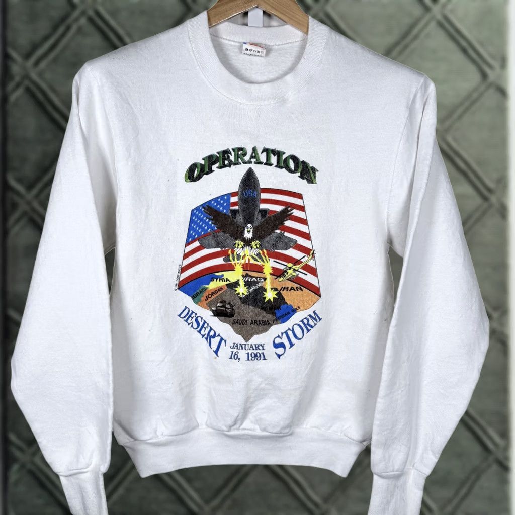 Fruit Of The Loom VINTAGE Fruit of the Loom Sweartshirt Mens M White Desert Storm 1991 Storm Graphic Print Crew Neck Pullover Knit Sweatshirt Regular Fit Shirt Size US M / EU 48-50 / 2 - 1 Thumbnail