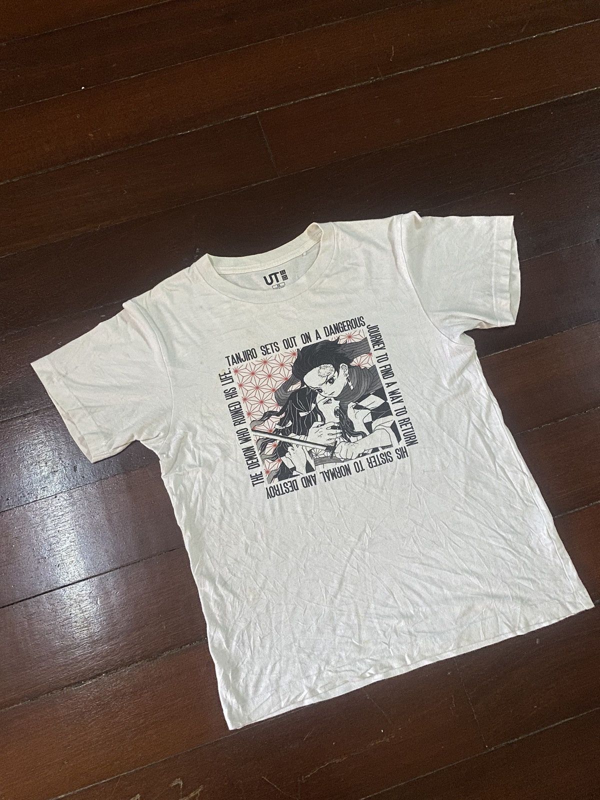 Anime × Cartoon Network × Japanese Brand Rare uniqlo X Demon slayer tanjiro nezuko manga anime cospa Size US XS / EU 42 / 0 - 3 Thumbnail