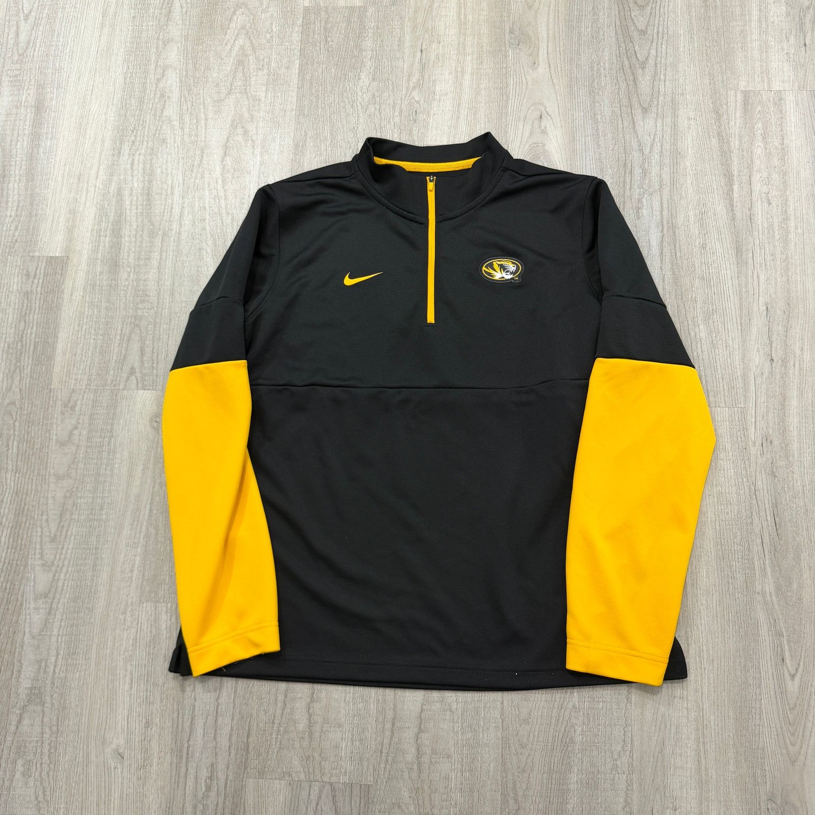 Nike Nike Missouri Tigers 1/4 Zip Pullover Mens Large Gray Yellow Size US L / EU 52-54 / 3 - 1 Thumbnail