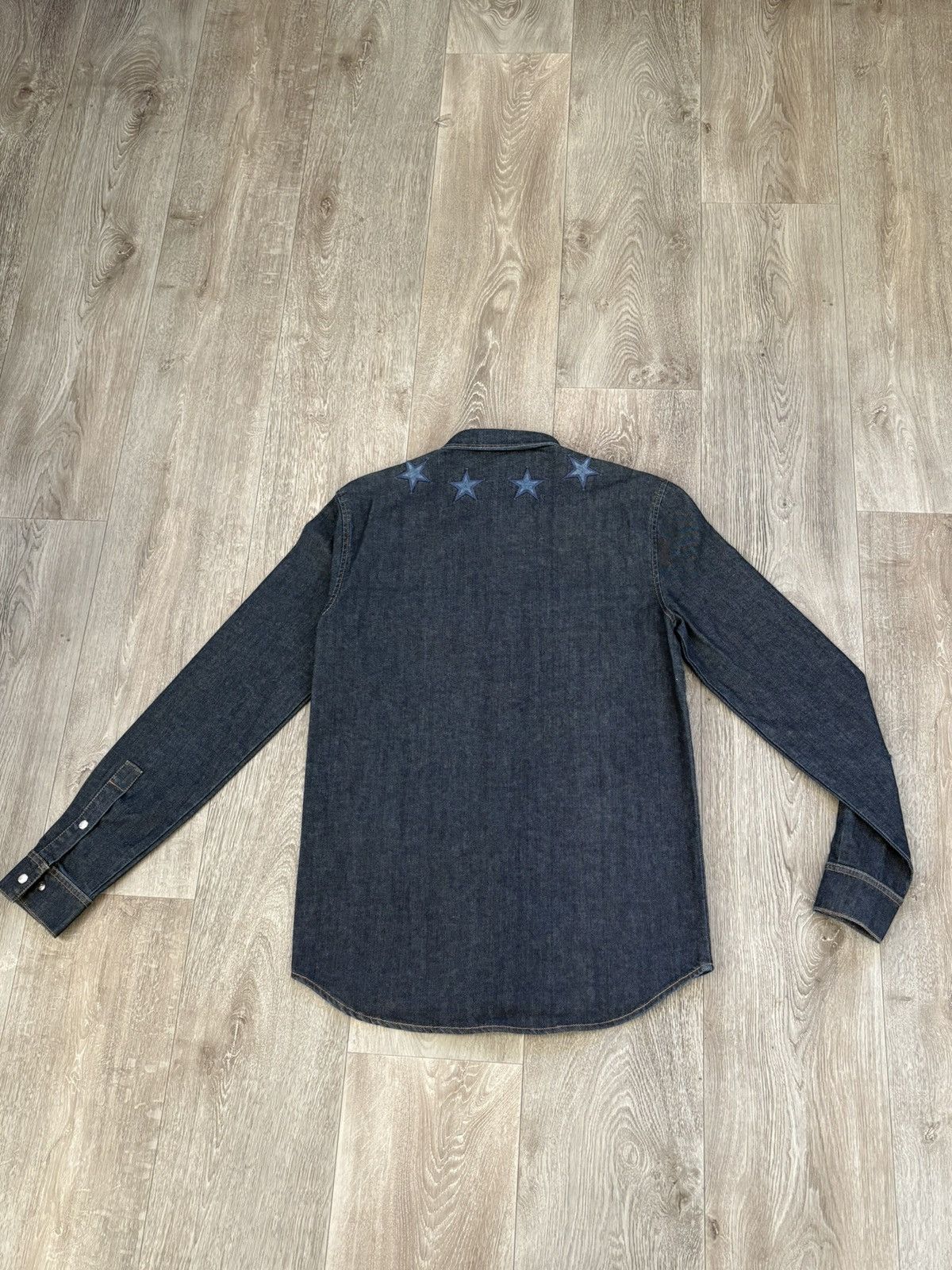 Givenchy Givenchy Star Denim Button Up Shirt – Dark Wash Size US S / EU 44-46 / 1 - 2 Thumbnail