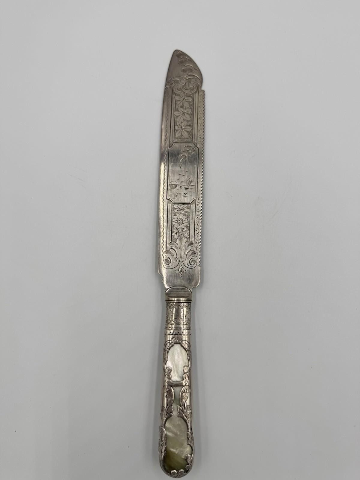 Other Victorian Mother of Pearl Fruit Cake Bread Knife Sterling Si Size ONE SIZE - 2 Thumbnail