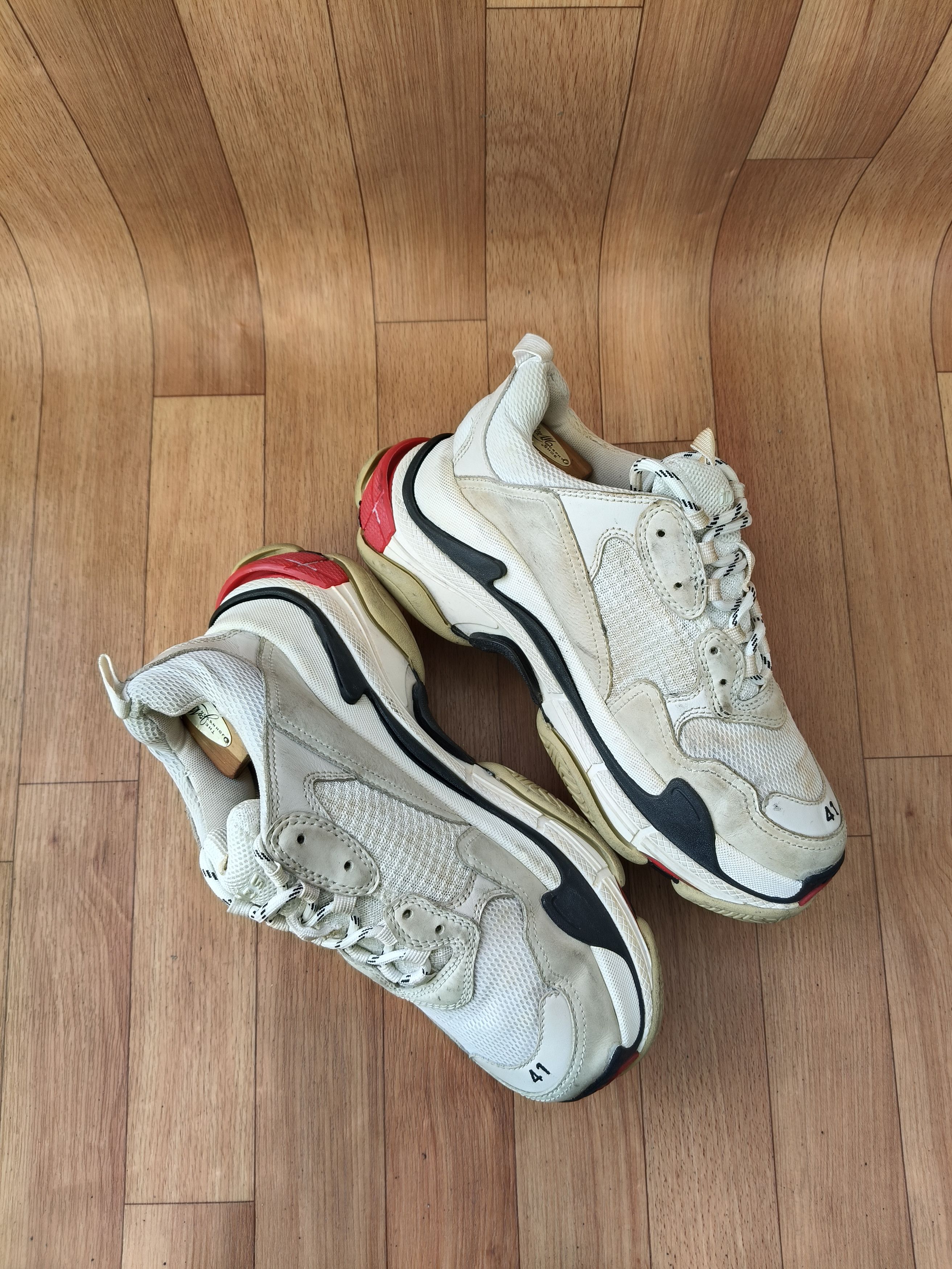 Balenciaga BALENCIAGA TRACK TRIPLE S SNEAKERS Size US 8 / EU 41 - 4 Thumbnail