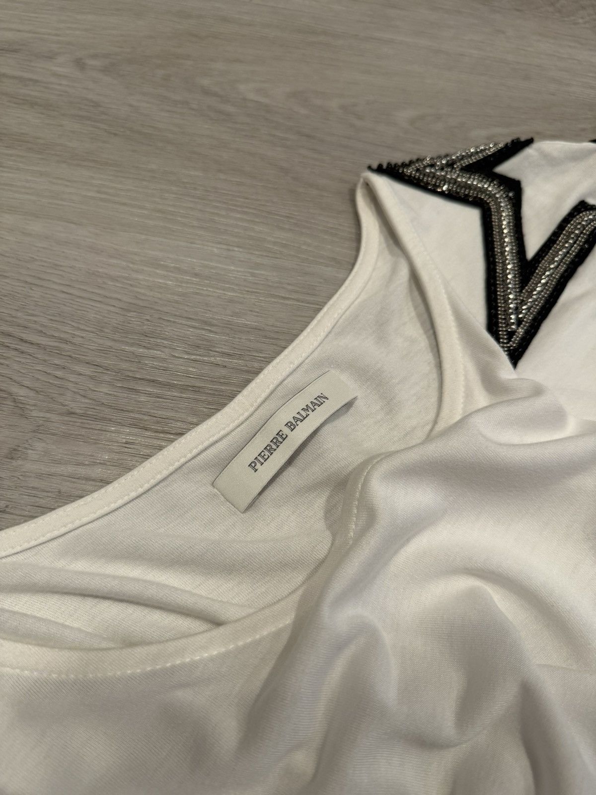 Balmain s/s 2013 studded shoulder star tee!! Size US S / EU 44-46 / 1 - 6 Thumbnail