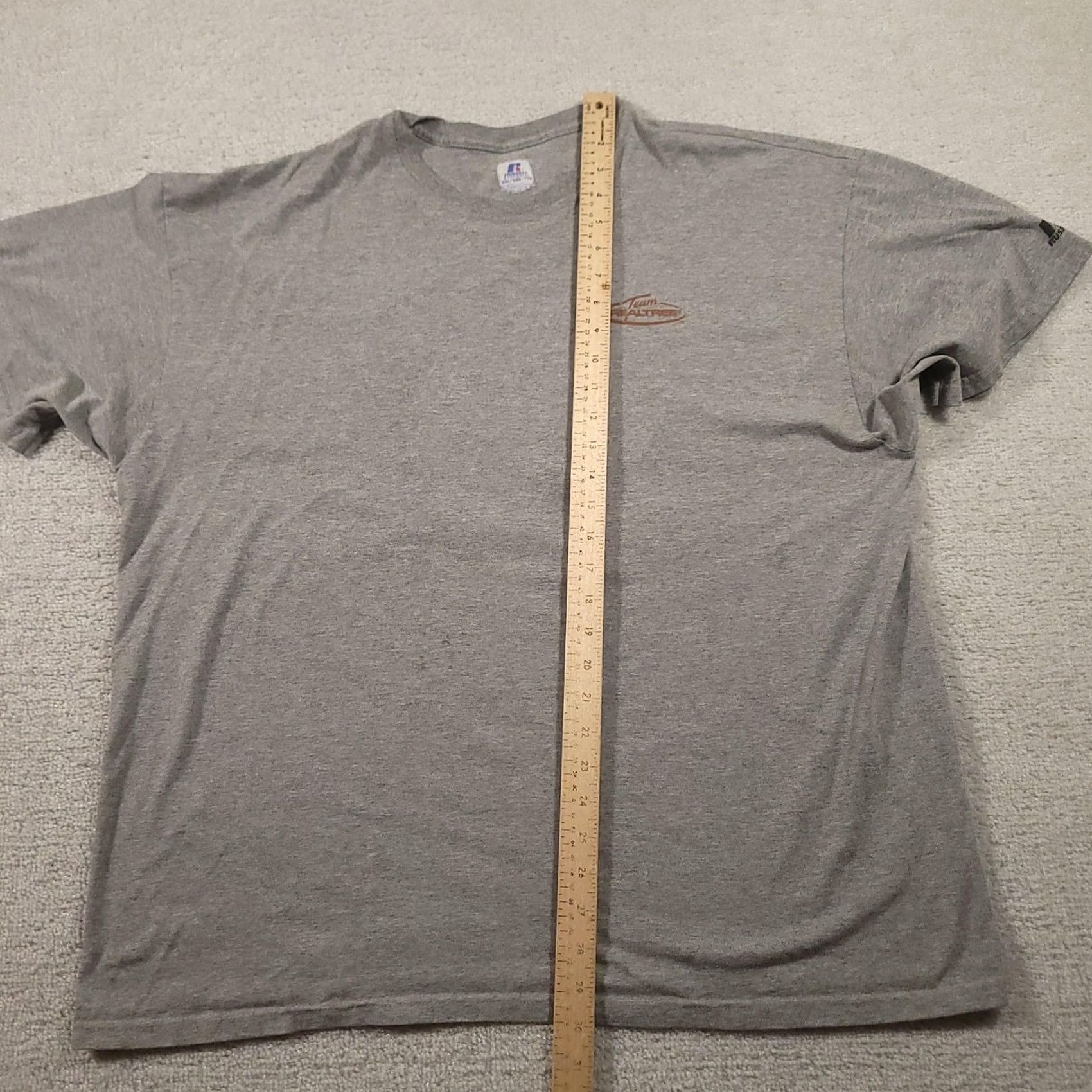 Russell Athletic VINTAGE Team Realtree Shirt Mens 2XL Gray Russell Athletic Hunting Outdoors Logo Graphic Print Crew Neck Short Sleeve Mens Size US XXL / EU 58 / 5 - 4 Thumbnail